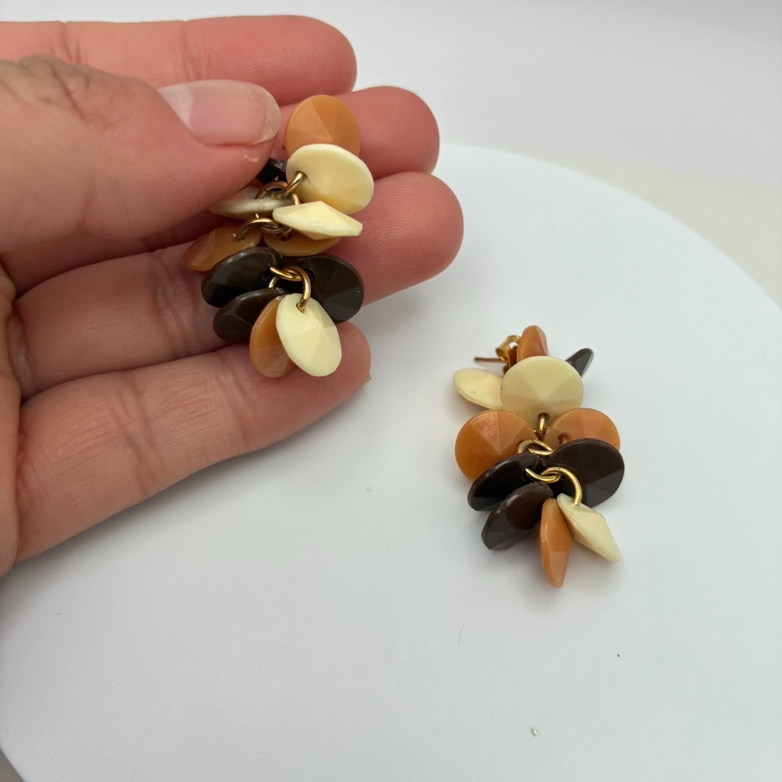 Vintage 80s 90s Gold Tone Cluster Dangle Earrings Boho Classic Fashion Jewelry - Thumbnail 6