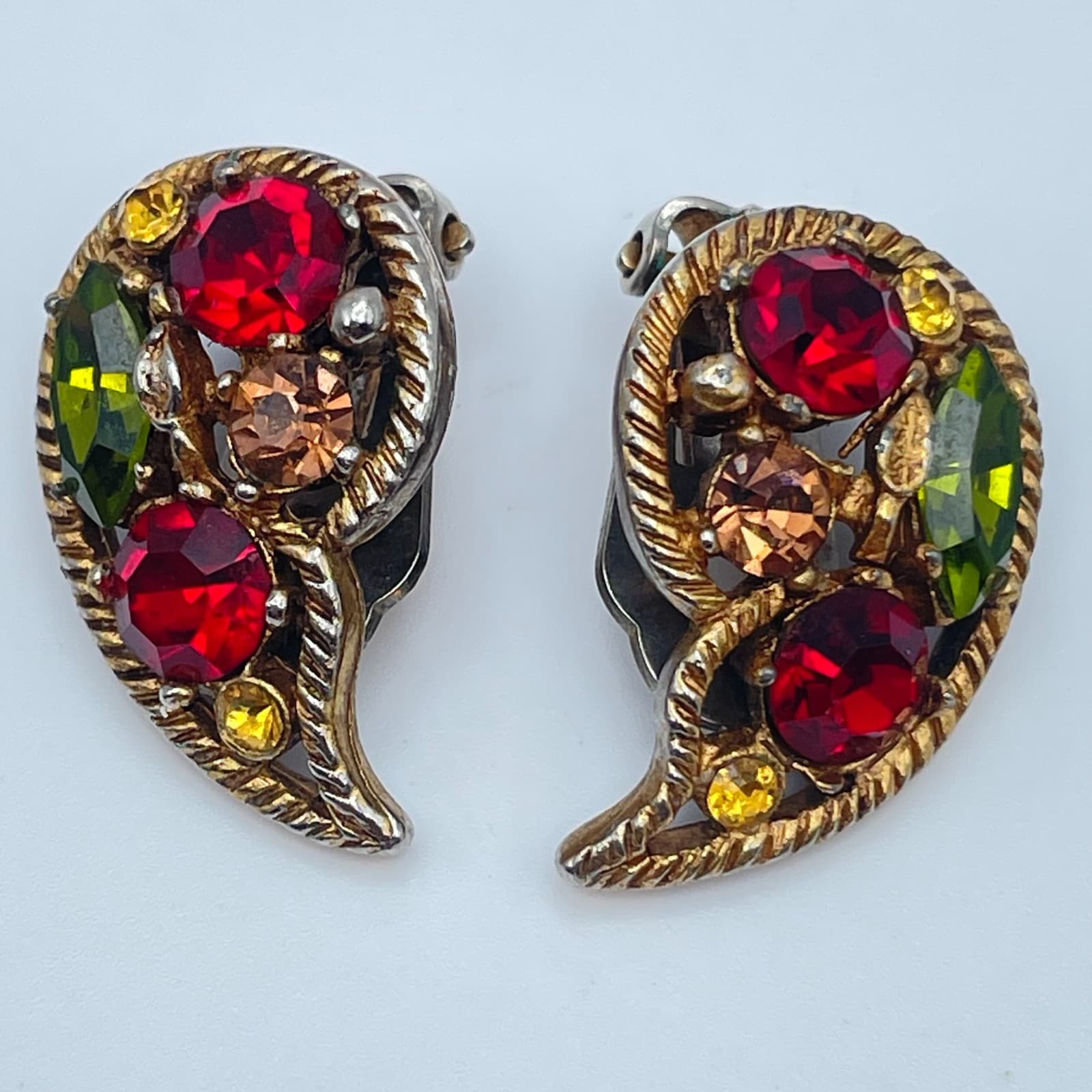 Vintage 80s Red/Green Rhinestone Clip On Earrings Statement Women's Jewelry - Thumbnail 7