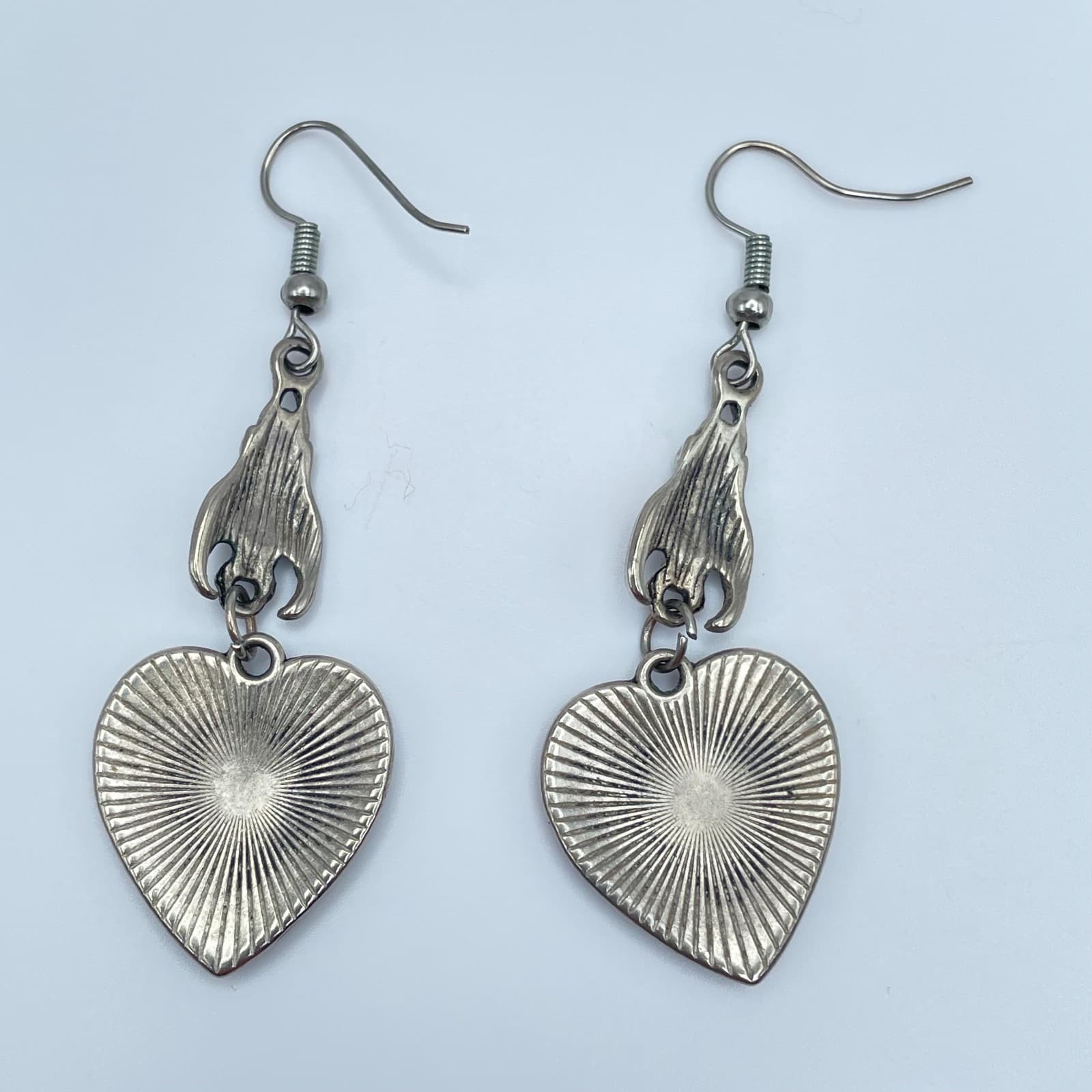 Vintage 90s Gothic Bat Red Enamel Heart Earrings Silver Tone Women's Jewelry - Thumbnail 3