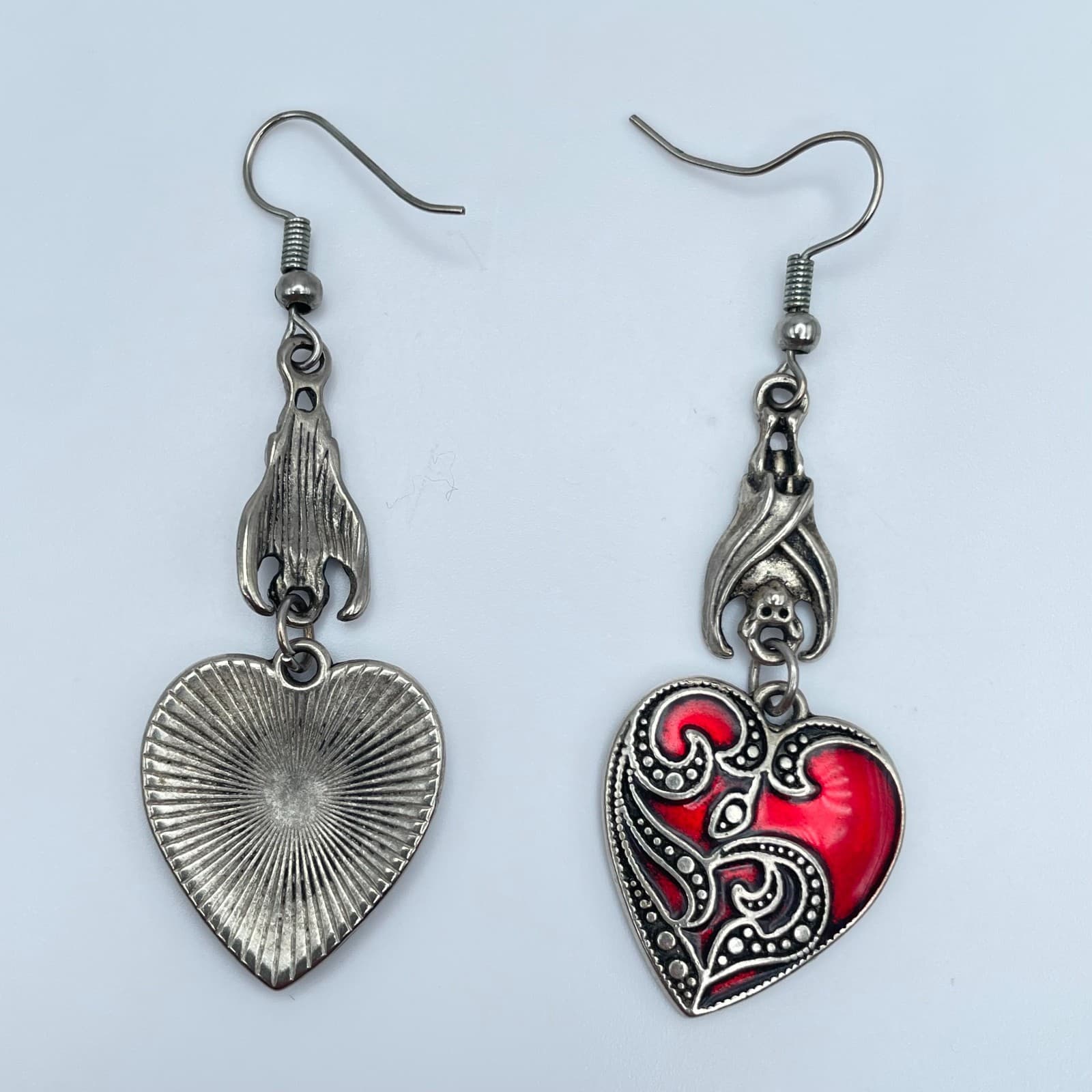 Vintage 90s Gothic Bat Red Enamel Heart Earrings Silver Tone Women's Jewelry - Thumbnail 2