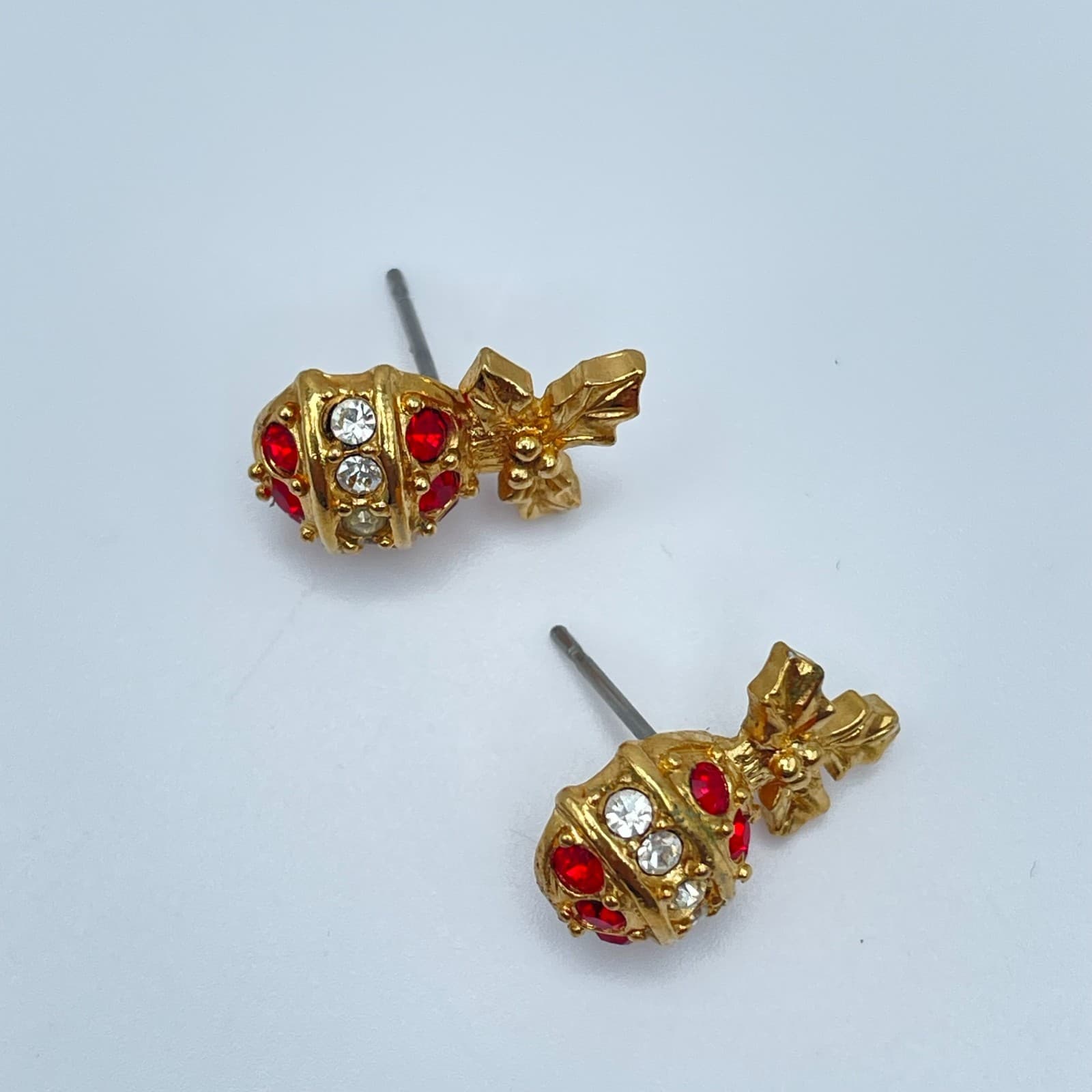 Vintage 80s 90s Avon Gold Tone Ornament Stud Earrings Christmas Holiday Jewelry - Thumbnail 3