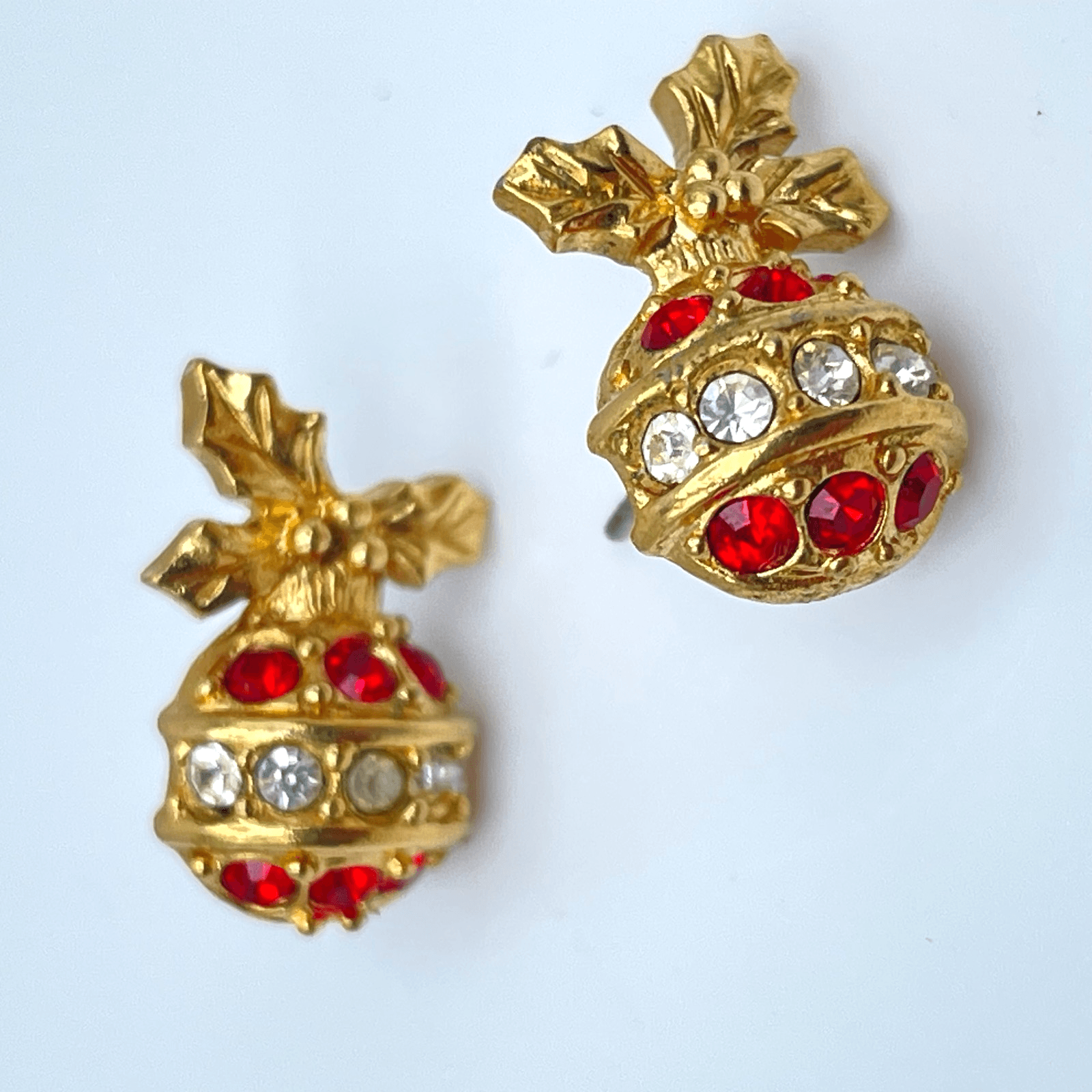 Vintage 80s 90s Avon Gold Tone Ornament Stud Earrings Christmas Holiday Jewelry - Image 1