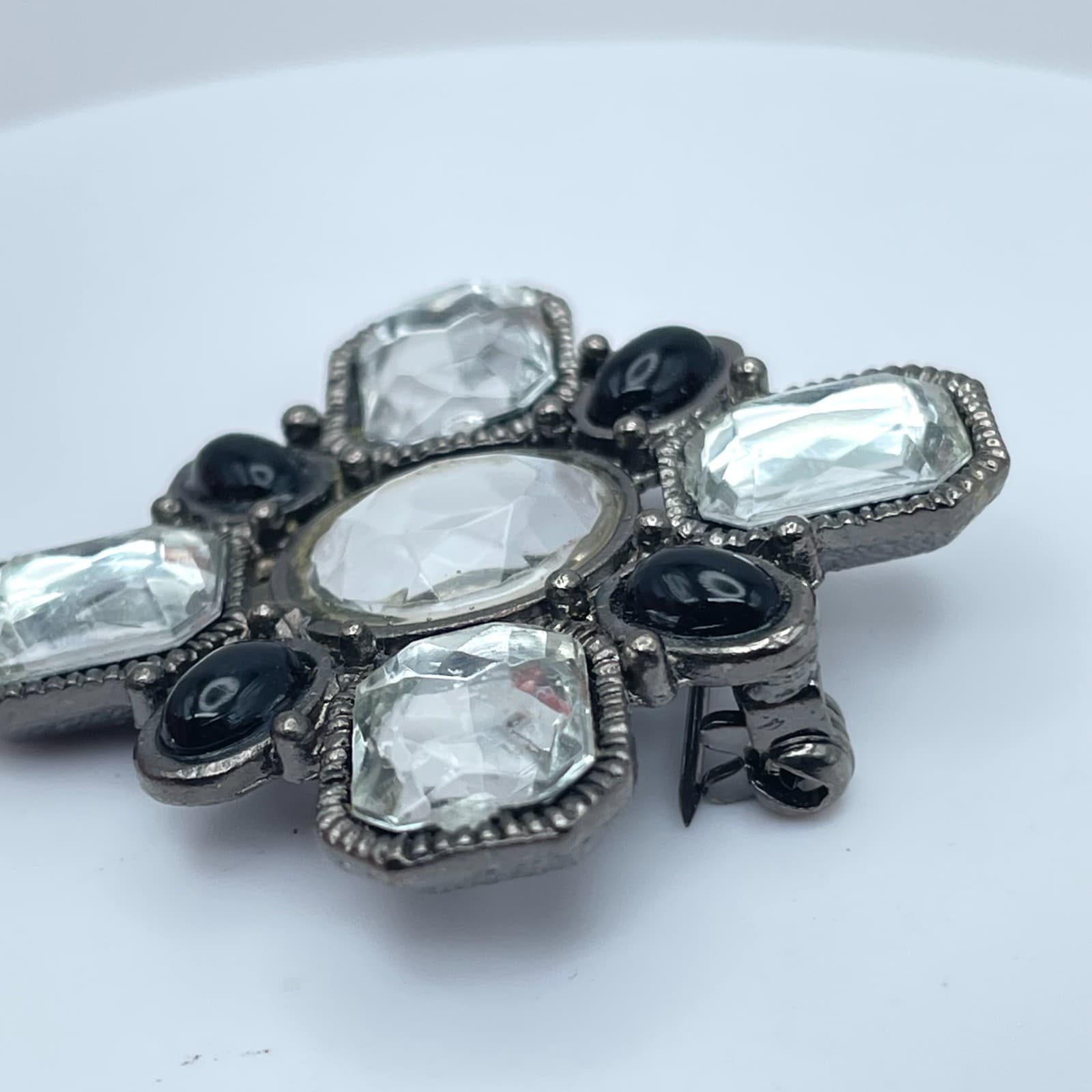 Vintage 90s Gothic Silver Tone Black Onyx Glass Cross Brooch Pin Art Deco - Thumbnail 3