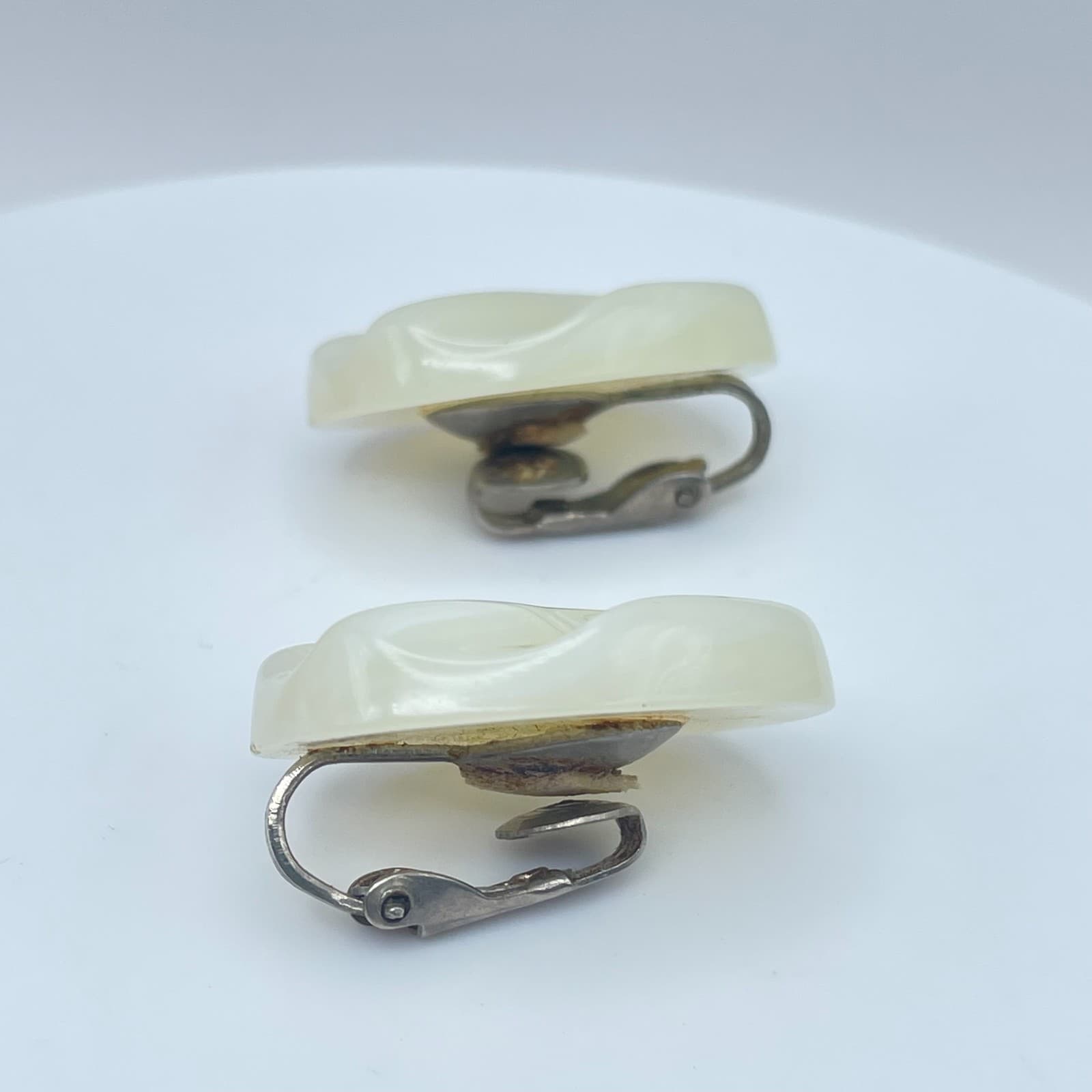 Vintage 90s Cream Oval Earrings Statement Retro Women's Classic Fashion Jewelry - Thumbnail 4