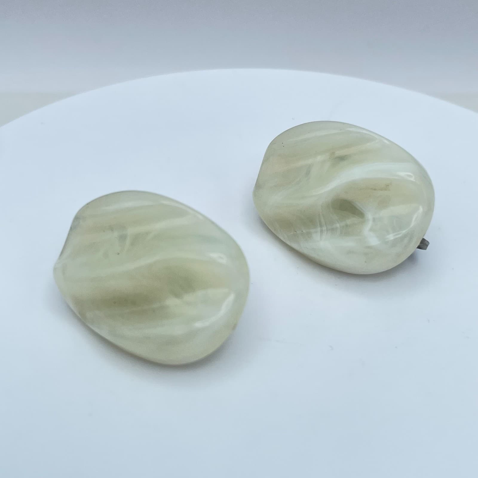 Vintage 90s Cream Oval Earrings Statement Retro Women's Classic Fashion Jewelry - Image 1