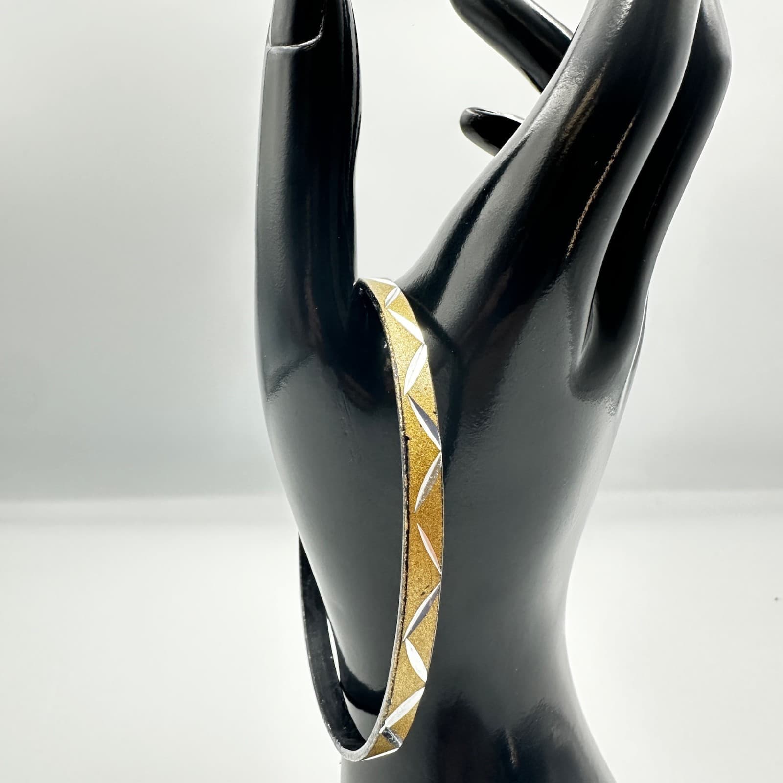 Vintage Gold-Tone Etched Bangle Bracelet – Geometric Triangle Design - Thumbnail 2