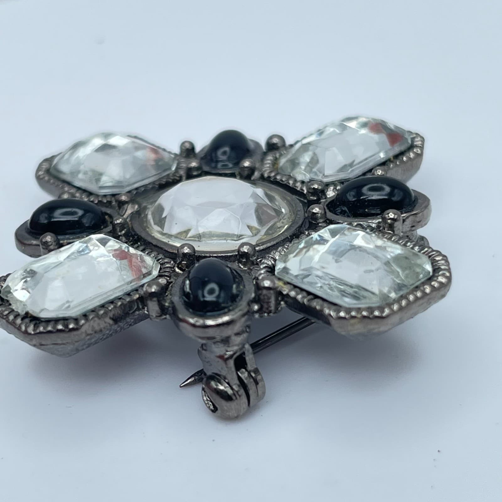 Vintage 90s Gothic Silver Tone Black Onyx Glass Cross Brooch Pin Art Deco - Thumbnail 4