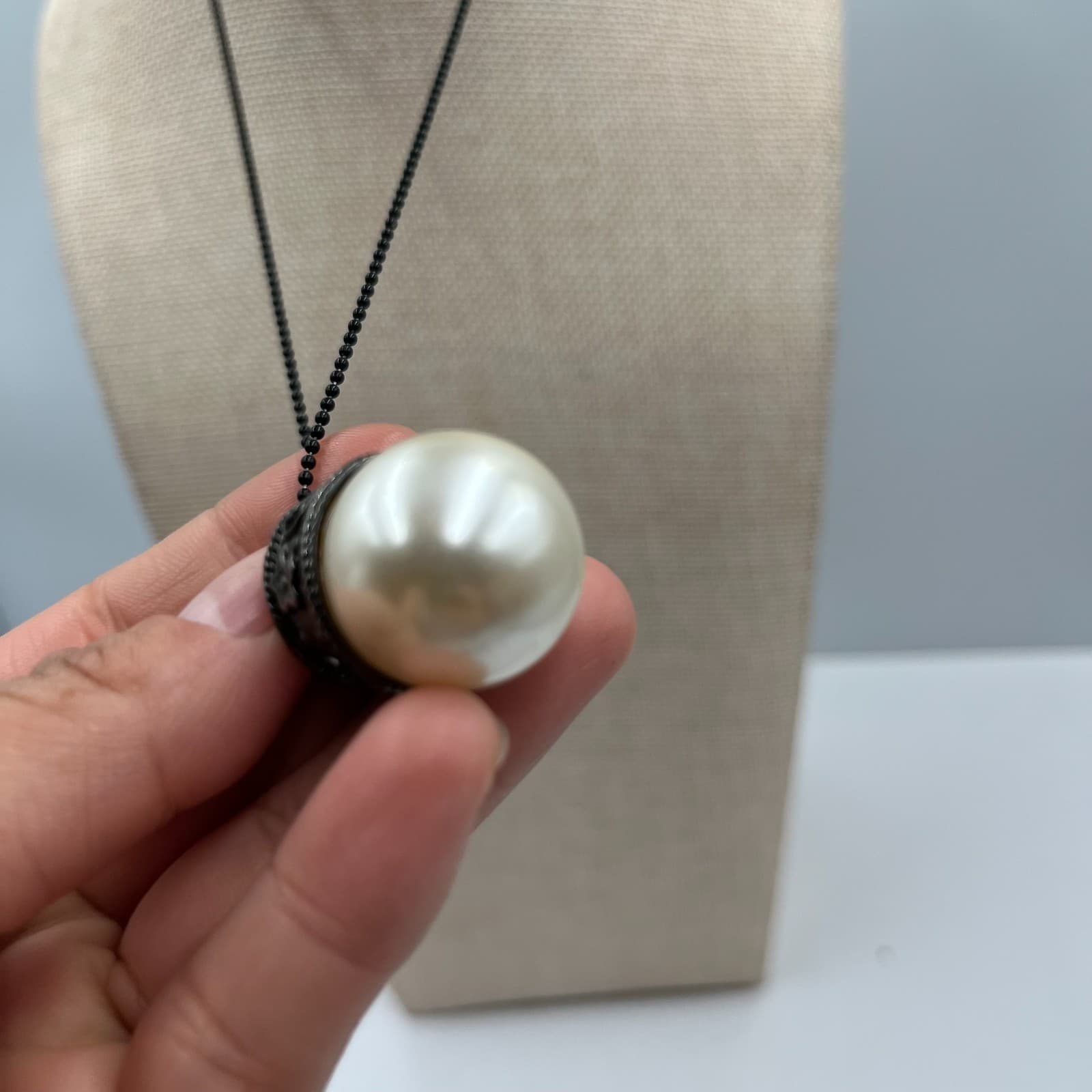 Vintage Faux Pearl Pendant Necklace Black Ball Chain Ornate Filigree Cap Large - Thumbnail 5