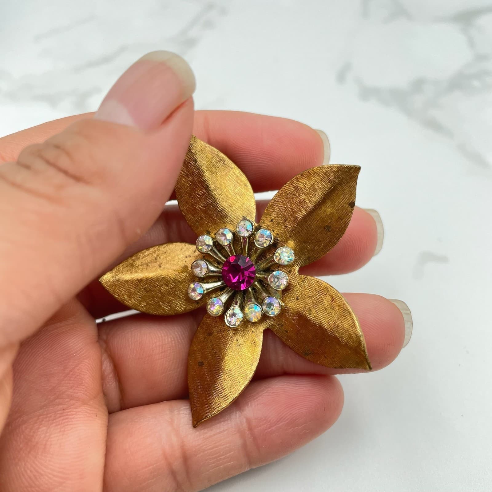Vintage VTG Gold Tone Brooch Brush Finish Flower Fuchsia Pink Aurora Borealis - Image 1