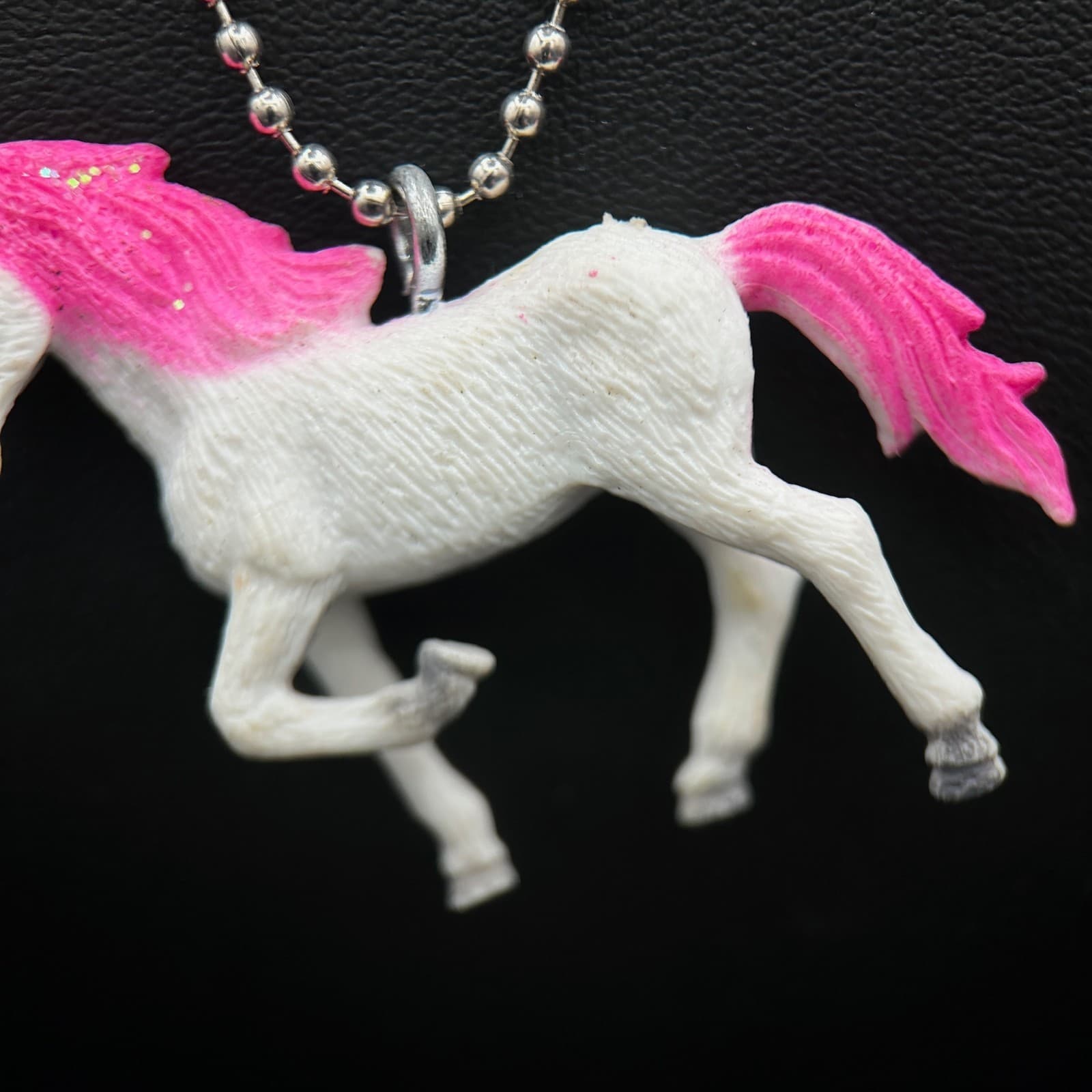 Vintage Unicorn Pendant Necklace Pink Mane Fantasy Y2K Cute - Thumbnail 3