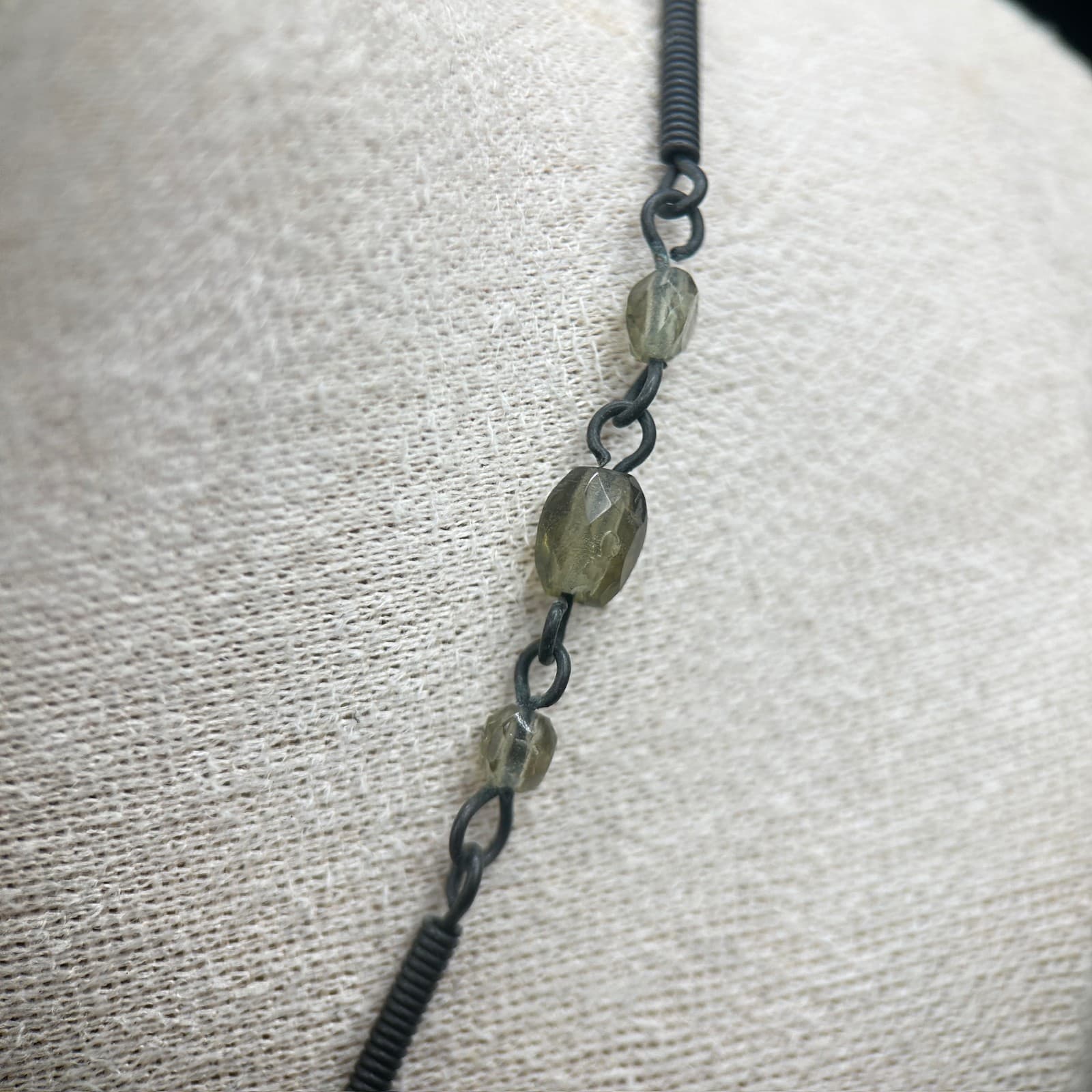 Vintage Black Filigree Heart Pendant Necklace Green Beads 17in - Thumbnail 6