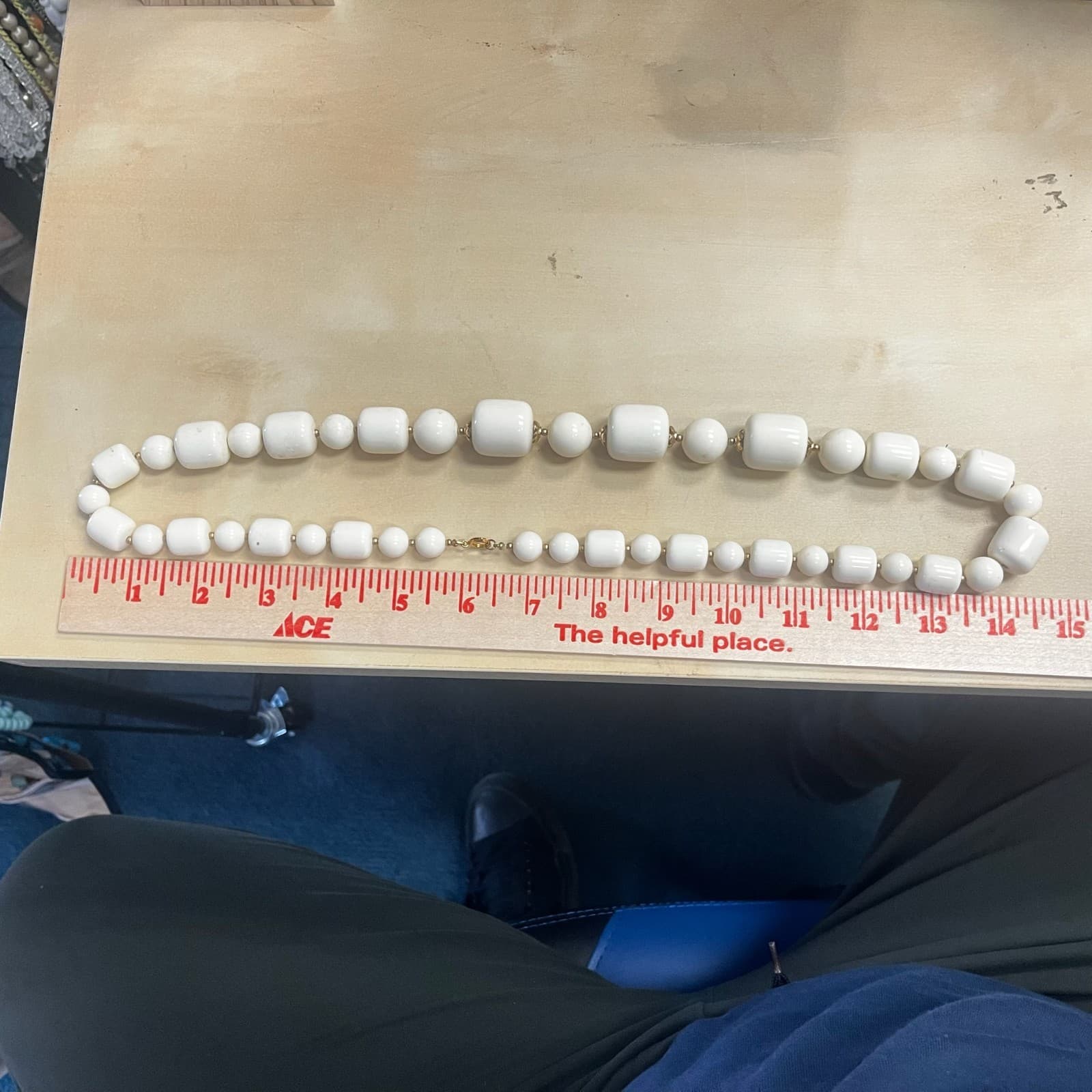 Vintage Chunky Cream White Acrylic Beads Necklace 1970s 1980s Retro Fashion - Thumbnail 10