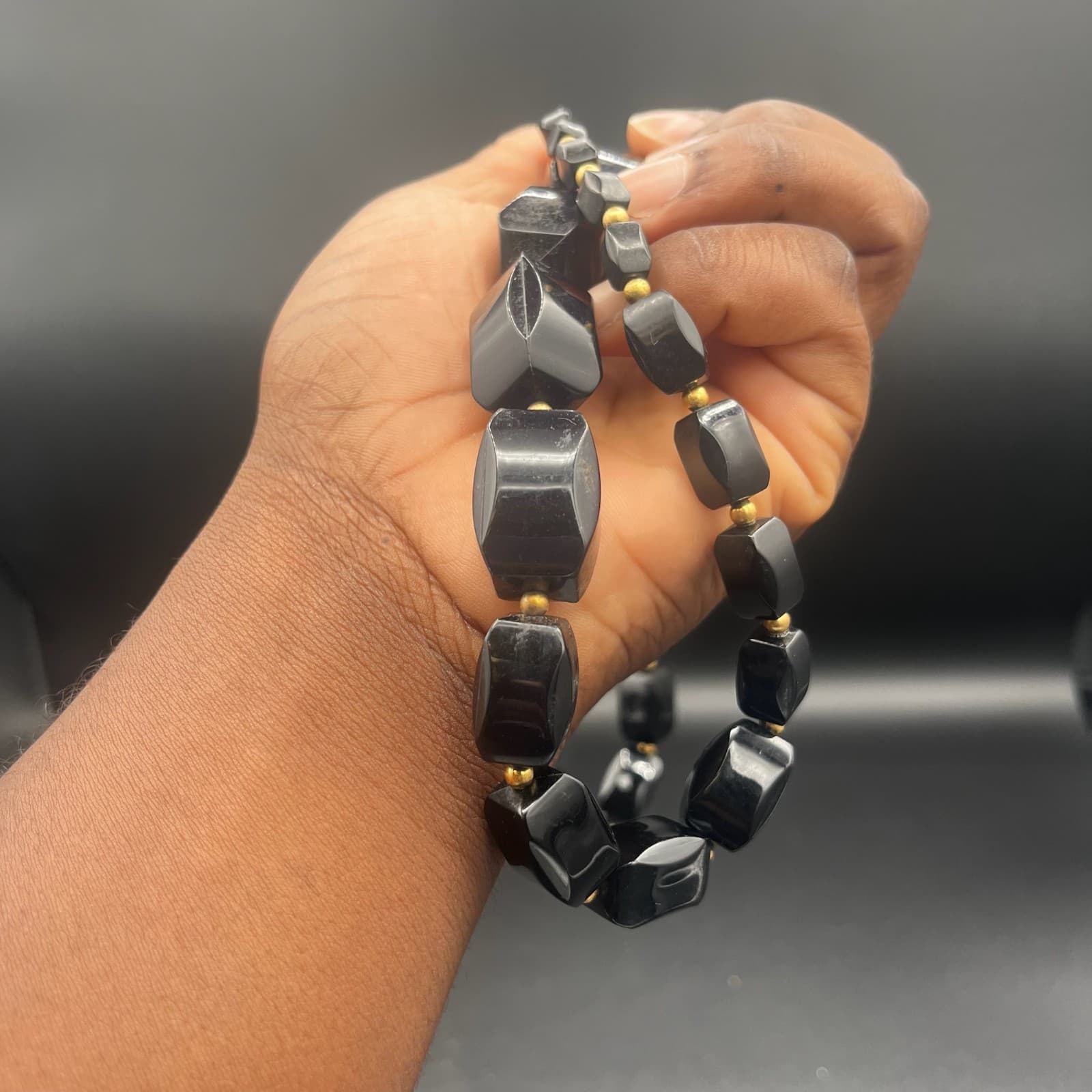 Vintage Black Lucite Chunky Beaded Necklace Gold Tone Accents - Thumbnail 7