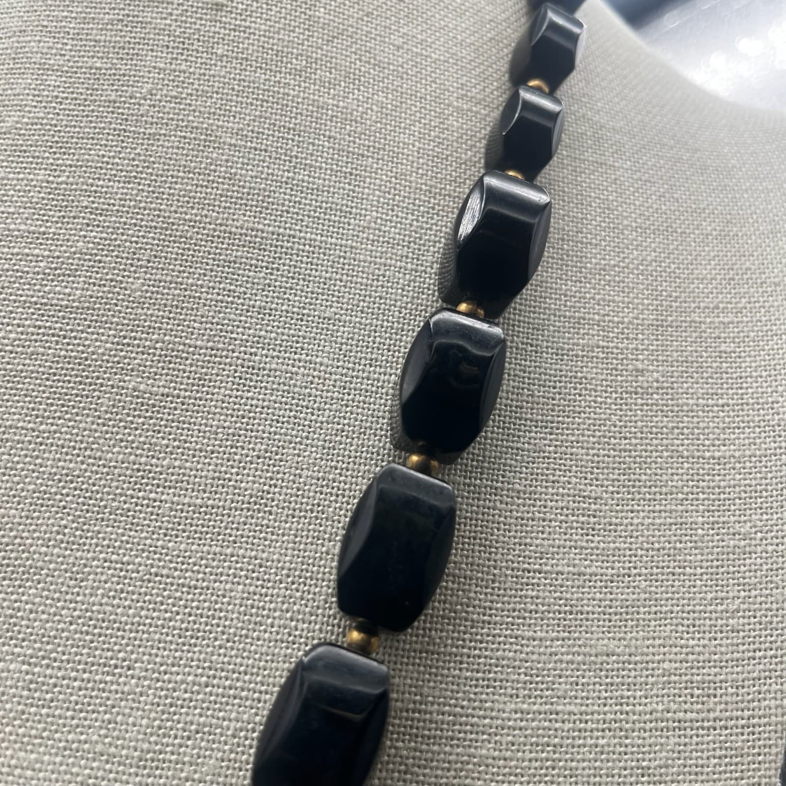 Vintage Black Lucite Chunky Beaded Necklace Gold Tone Accents - Thumbnail 4