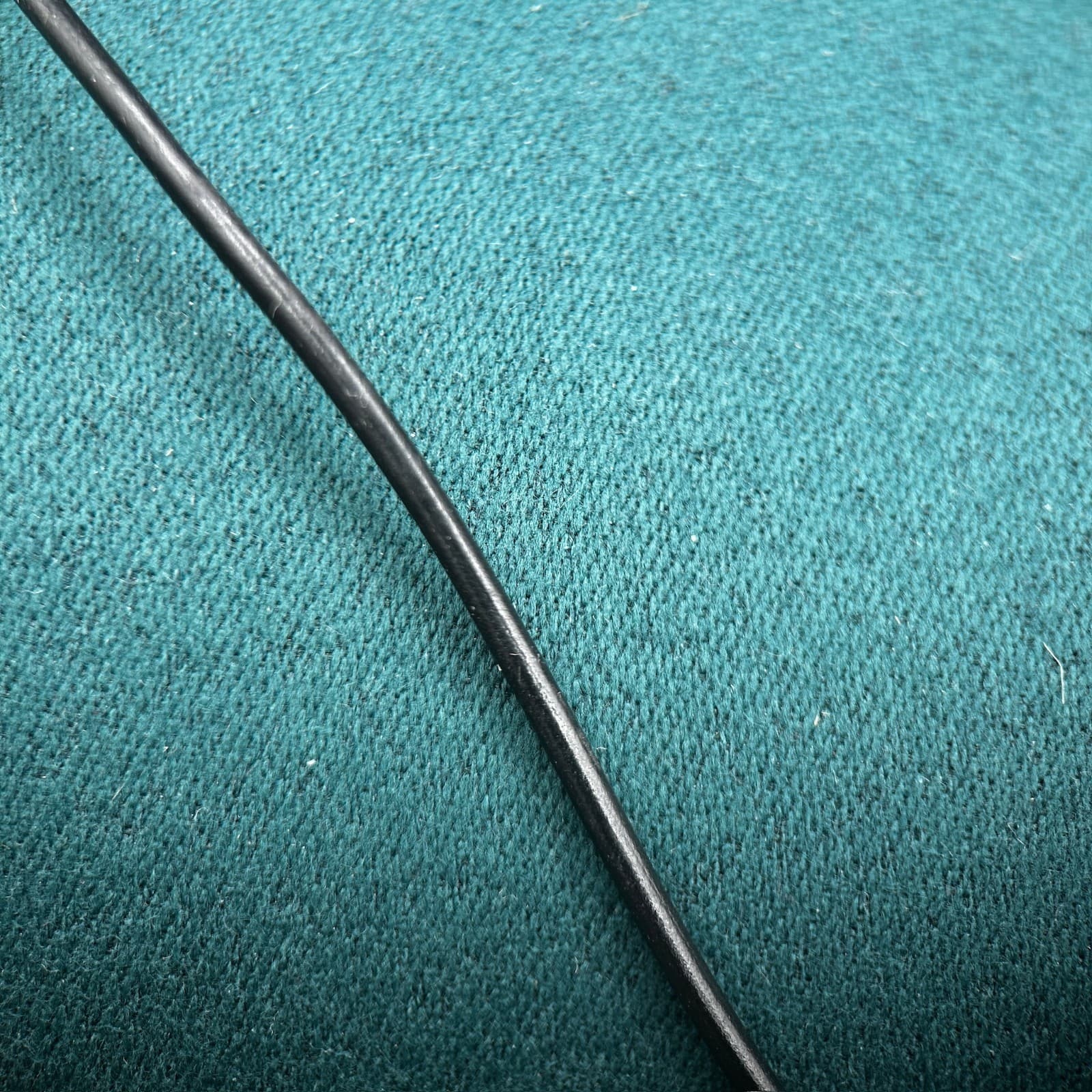 Vintage Tribal Faux Tooth Pendant Necklace Turquoise Beads Leather Cord 17in - Thumbnail 5