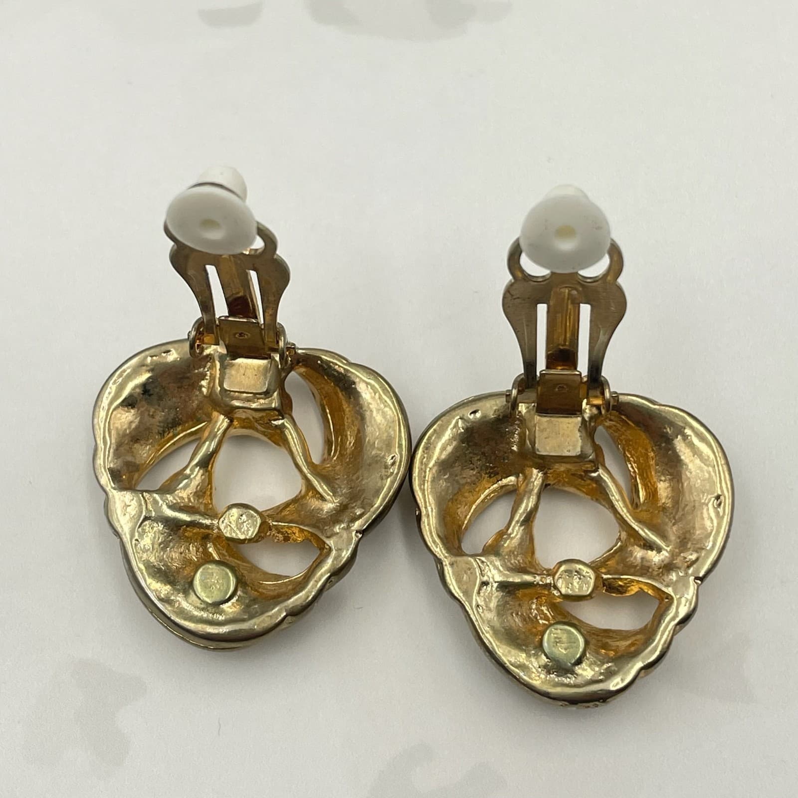 Vintage Gold Tone Abstract Knot Clip On Earrings Ribbed Trinity Style Excellent - Thumbnail 11