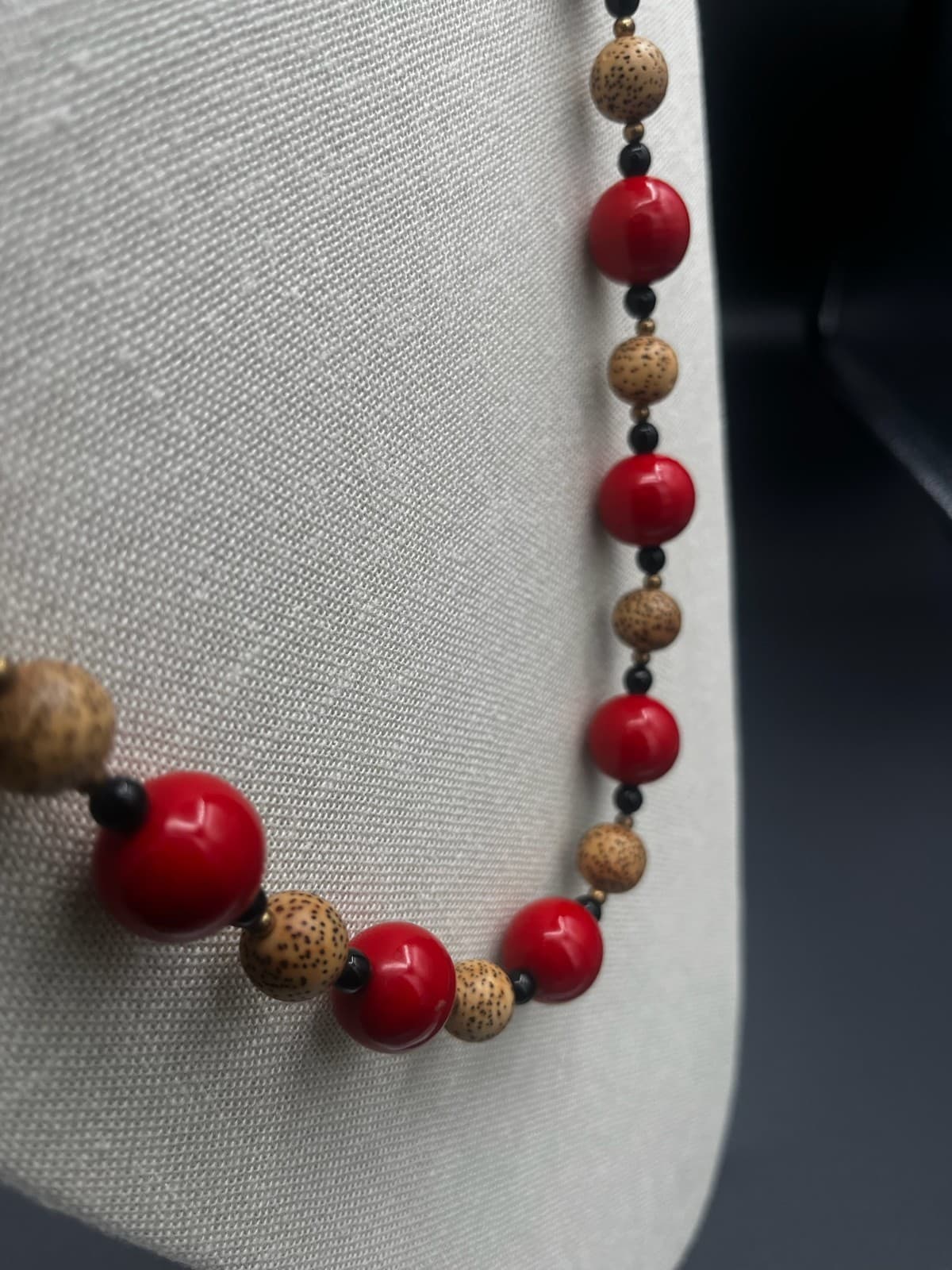 Vintage Long Red Tan Black Beaded Fashion Necklace Boho Statement Jewelry - Thumbnail 2