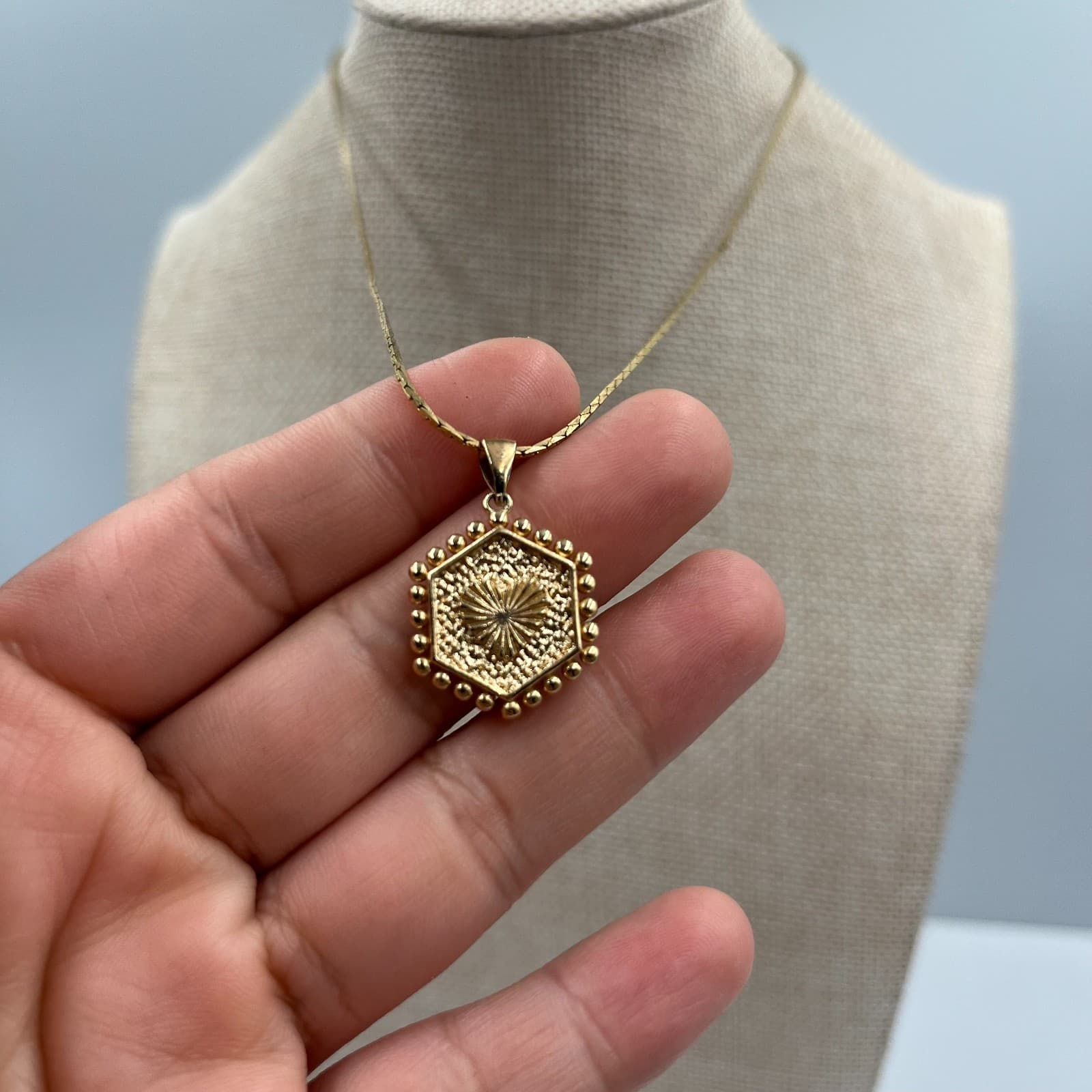 Vtg Gold Hexagon Initial J Necklace Sunburst Starburst Pendant Art Deco Style - Thumbnail 3