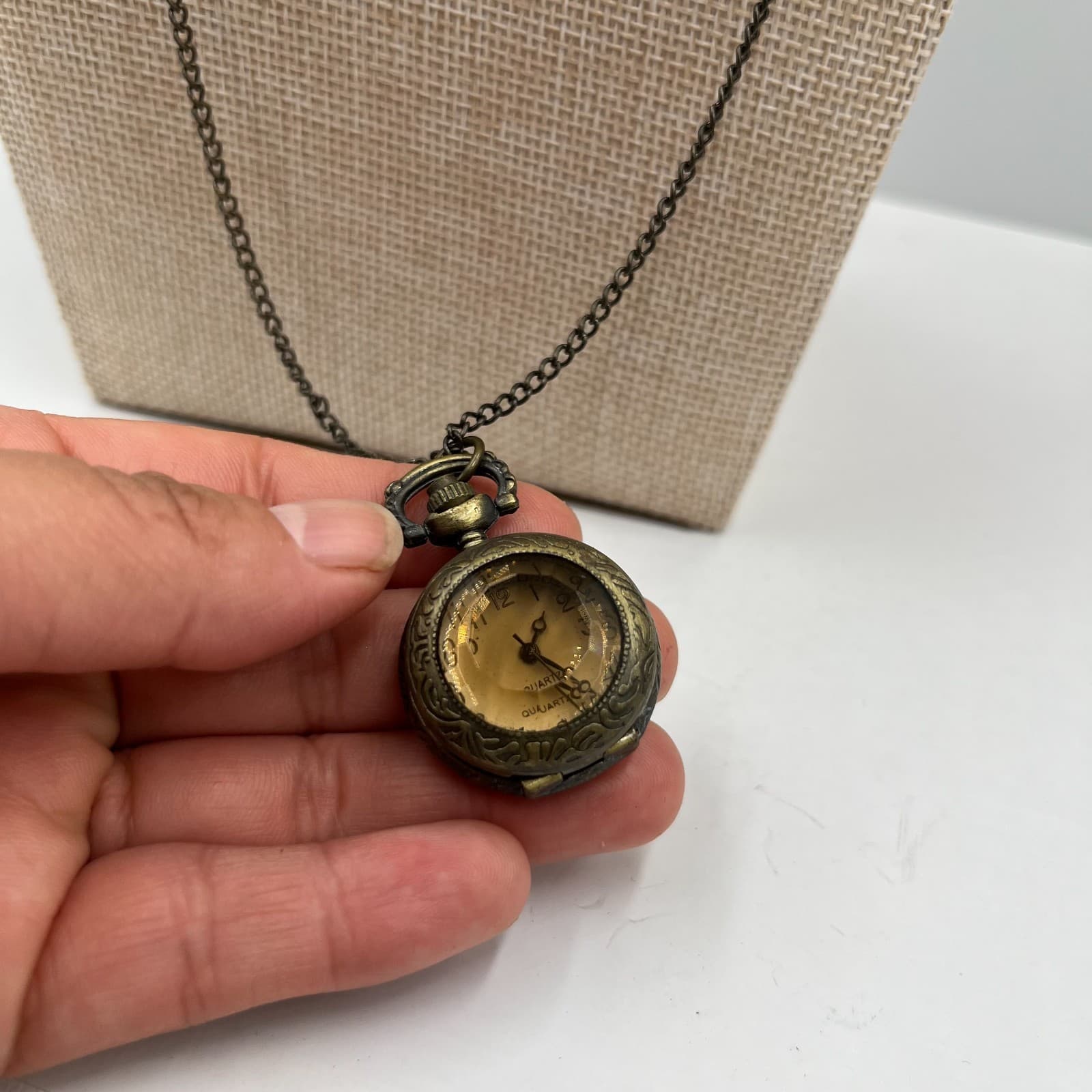 Vintage Style Bronze Pocket Watch Necklace Quartz Locket Pendant Steampunk Chain - Thumbnail 3