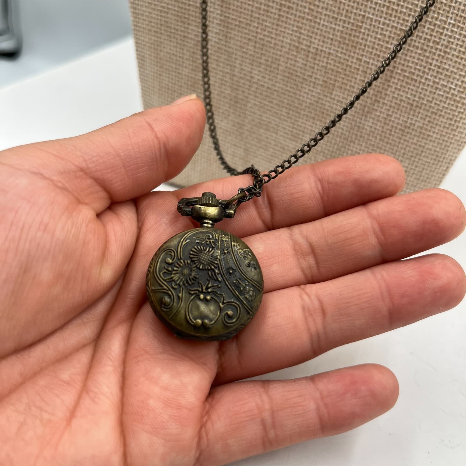 Vintage Style Bronze Pocket Watch Necklace Quartz Locket Pendant Steampunk Chain - Thumbnail 4