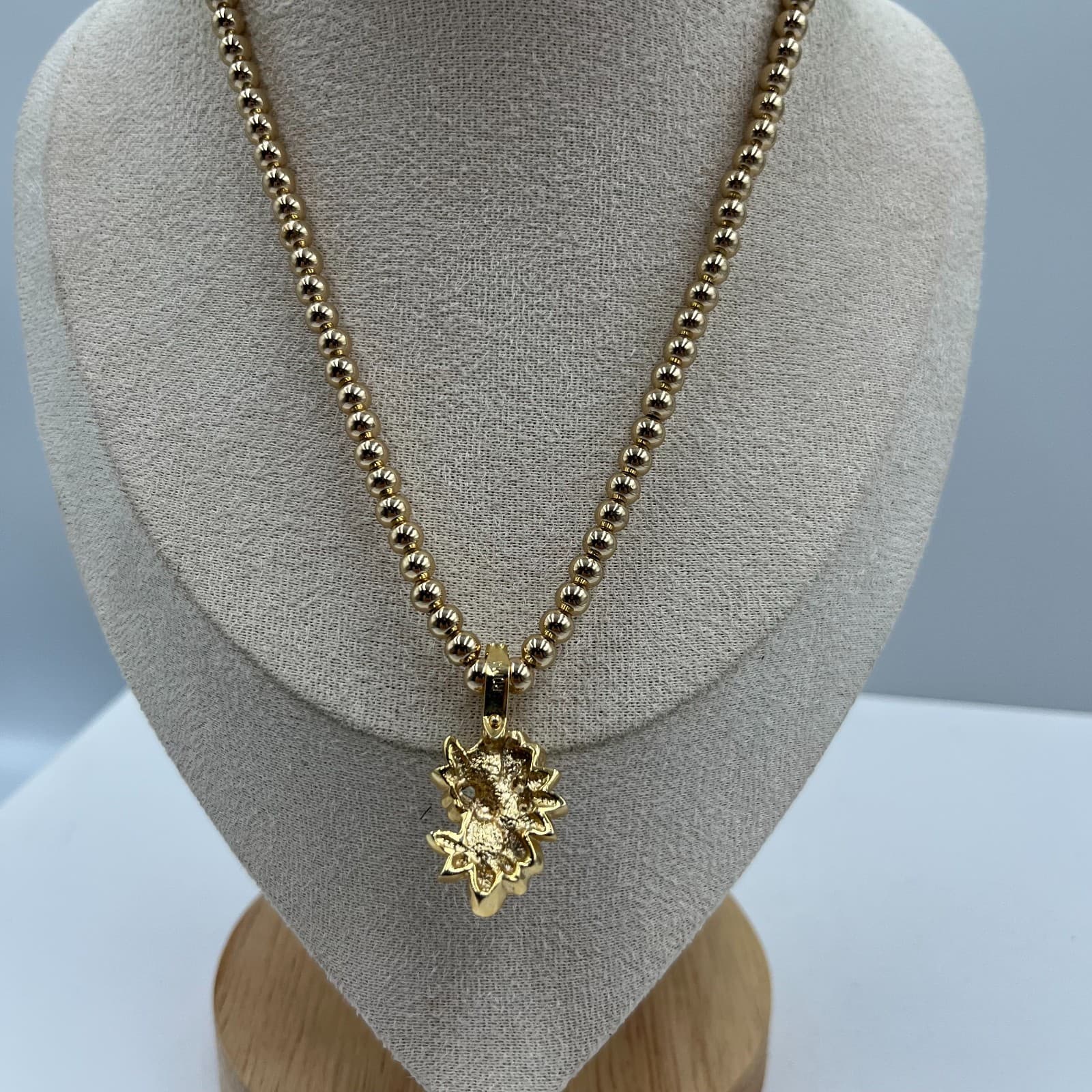 Vtg Gold Bead Flower Necklace With Pearl Accent Floral Pendant Estate Jewelry - Thumbnail 5