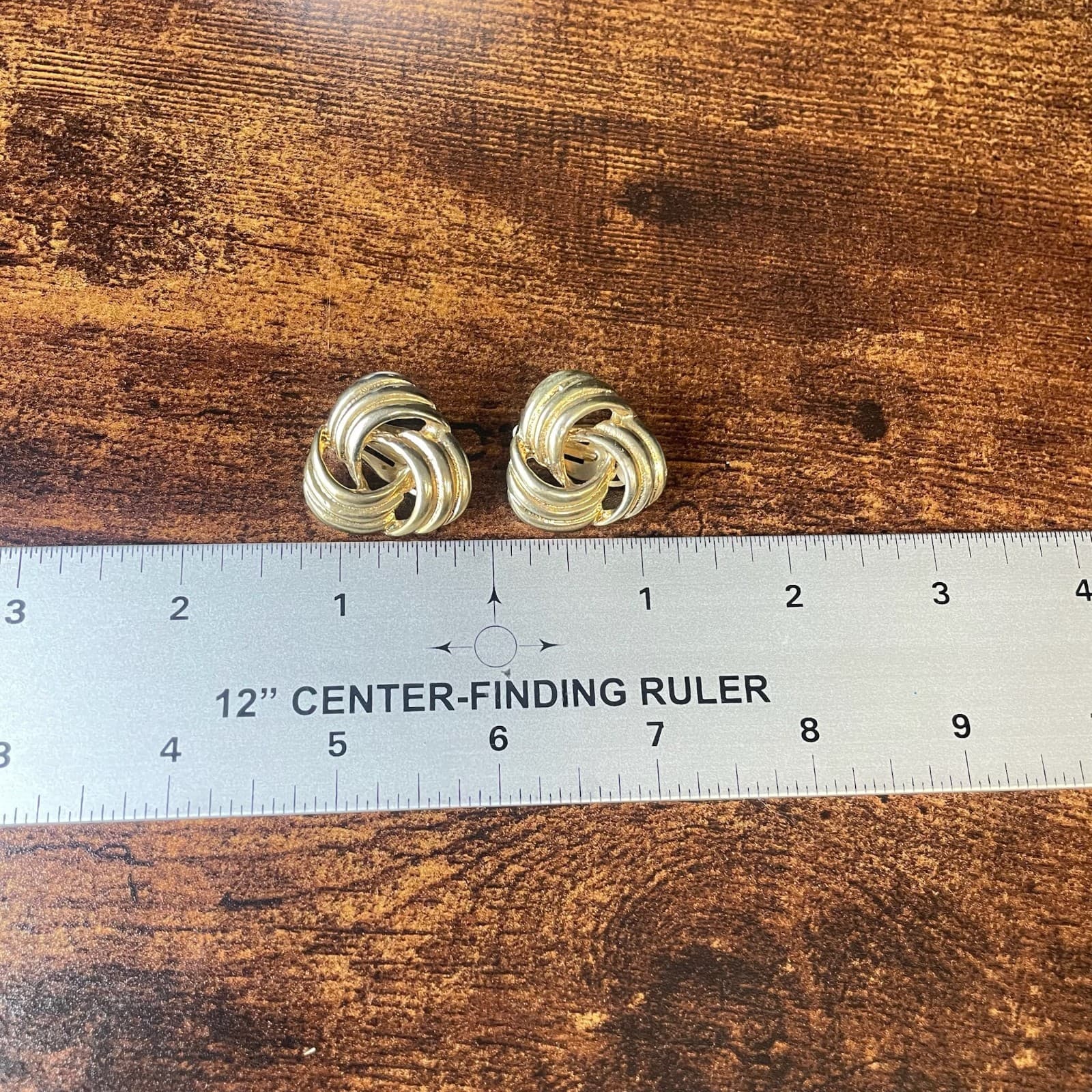 Vintage Gold Tone Abstract Knot Clip On Earrings Ribbed Trinity Style Excellent - Thumbnail 2