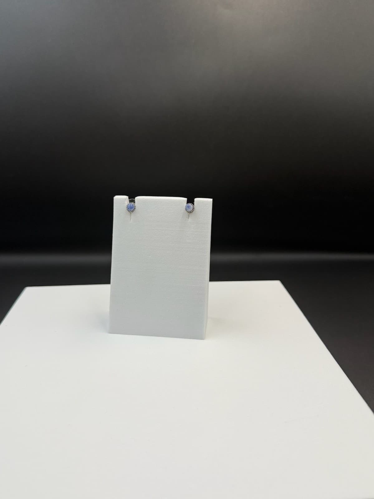 Vintage Women's Blue Cabochon-Cut Gemstone Fashion Wedding Stud Earrings - Thumbnail 2