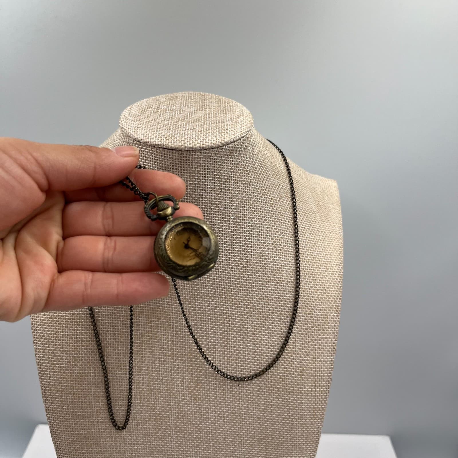 Vintage Style Bronze Pocket Watch Necklace Quartz Locket Pendant Steampunk Chain - Thumbnail 5