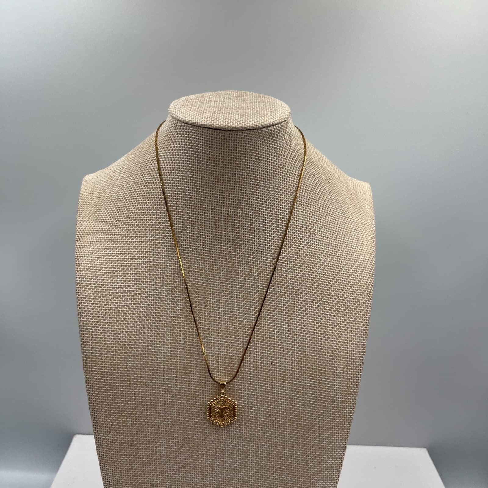 Vtg Gold Hexagon Initial J Necklace Sunburst Starburst Pendant Art Deco Style - Thumbnail 5