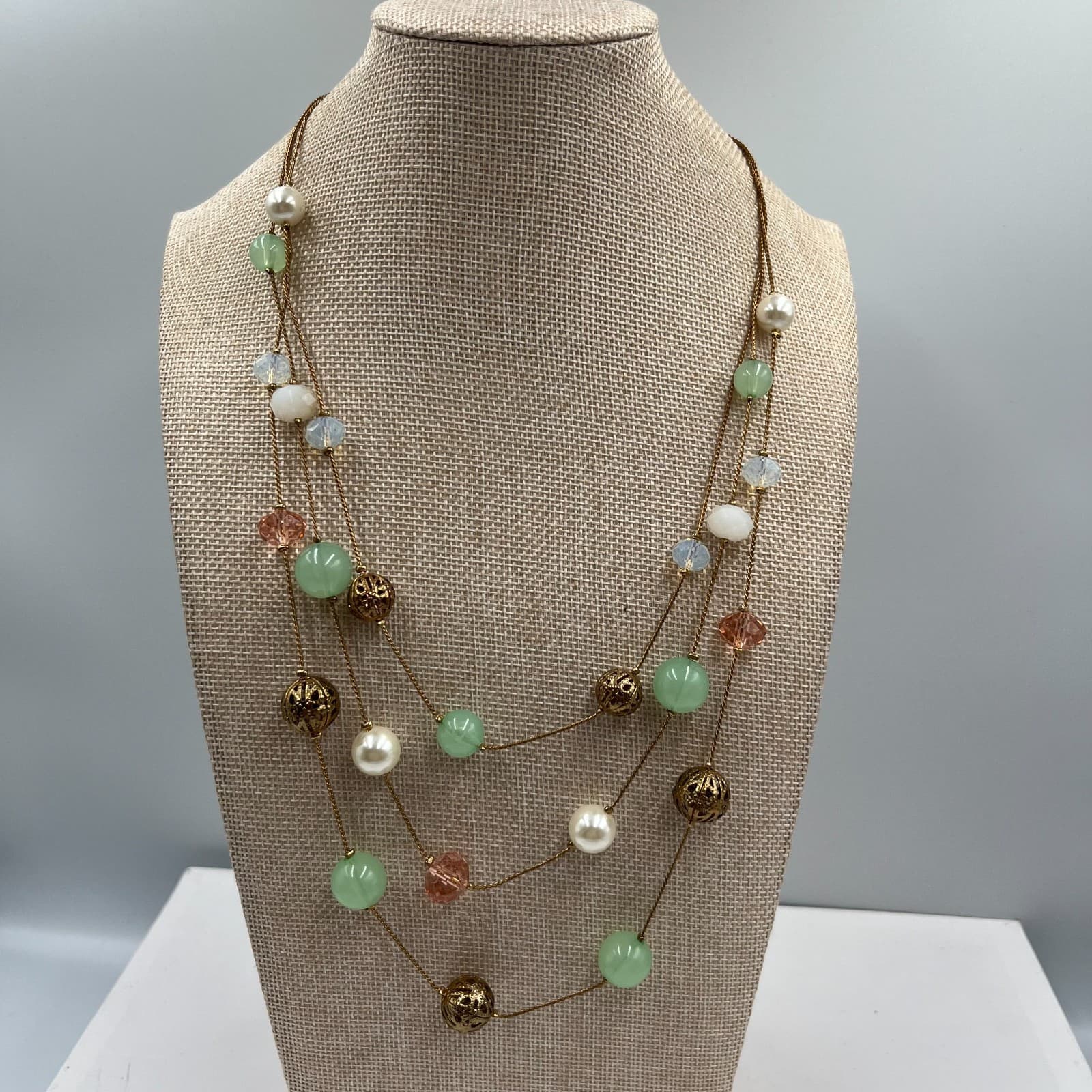 Vintage Lisner Triple Strand Beaded Necklace Pastel Pink Mint Green Gold Tone - Image 1