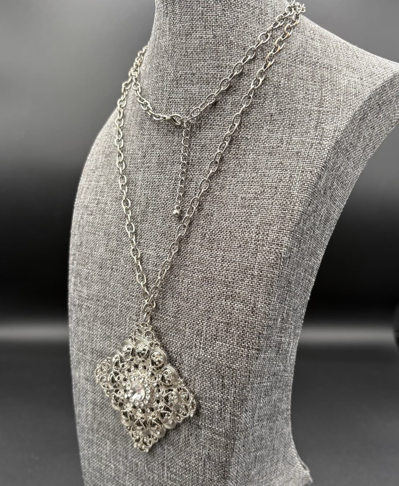 Vintage Silver Tone Medallion Necklace Clear Rhinestones Filigree Chain - Thumbnail 4