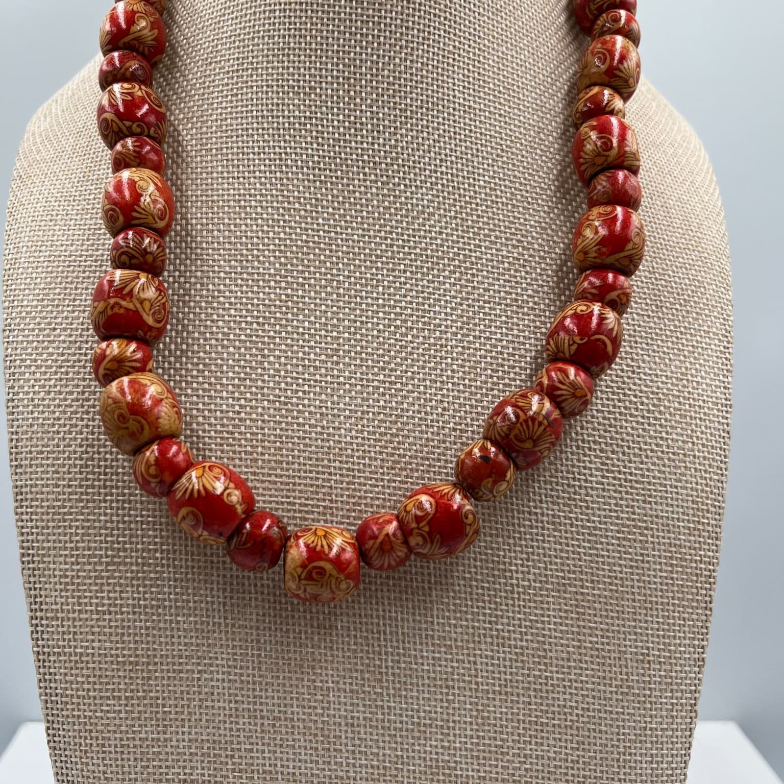 Vintage Red Wooden Bead Necklace Hand Painted Floral Boho Statement Jewelry 24" - Thumbnail 3