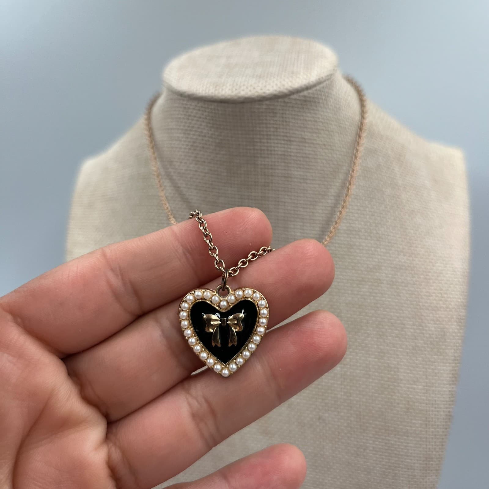 Vintage Black Enamel Heart Pendant Necklace Gold Tone Bow Faux Pearl Statement - Thumbnail 3