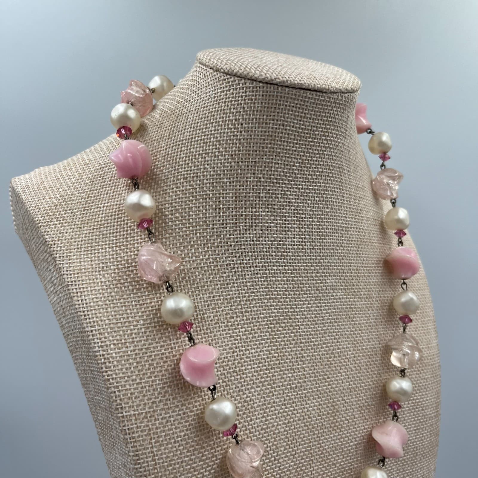 VTG Cream Mother Of Pearl Pink Sugar Beads Miriam Haskell-Style Station Necklace - Thumbnail 4