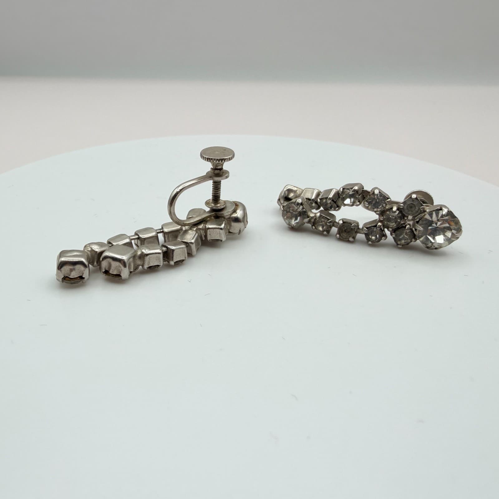 Vintage Y2K Silver Tone Rhinestone Earrings Women's Classic Fashion Jewelry - Thumbnail 5