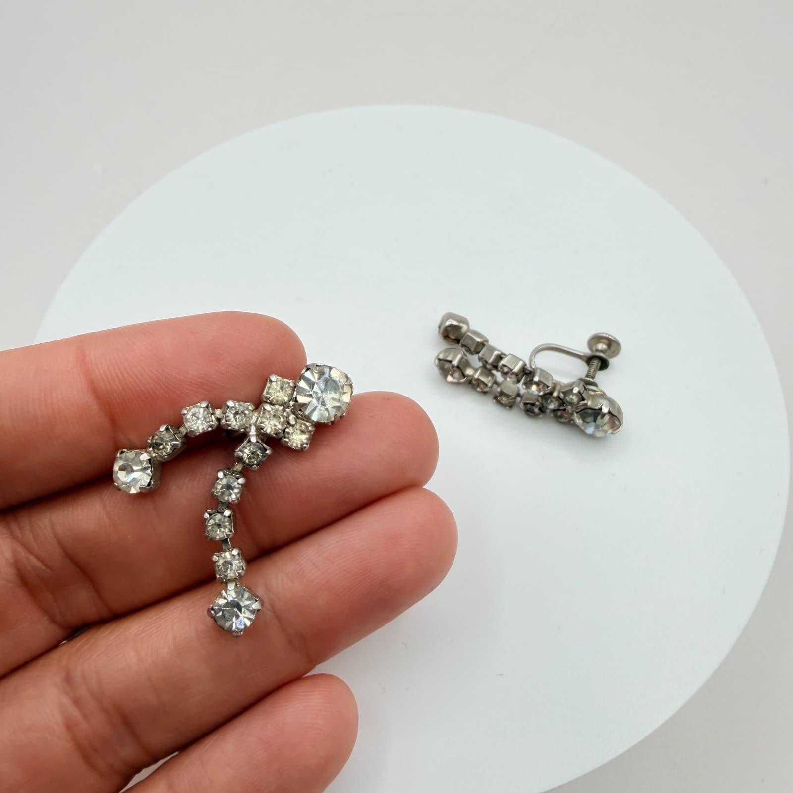 Vintage Y2K Silver Tone Rhinestone Earrings Women's Classic Fashion Jewelry - Thumbnail 6