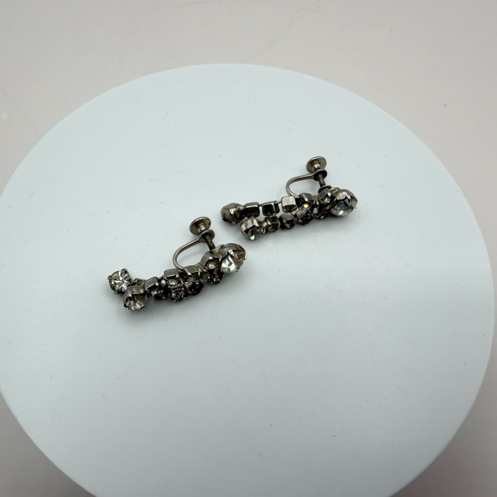 Vintage Y2K Silver Tone Rhinestone Earrings Women's Classic Fashion Jewelry - Thumbnail 4