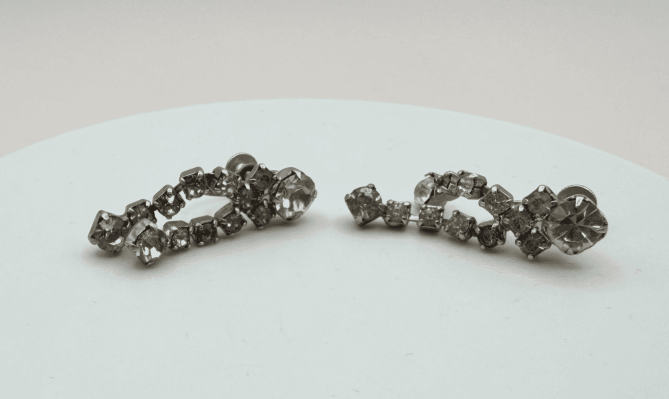 Vintage Y2K Silver Tone Rhinestone Earrings Women's Classic Fashion Jewelry - Image 1