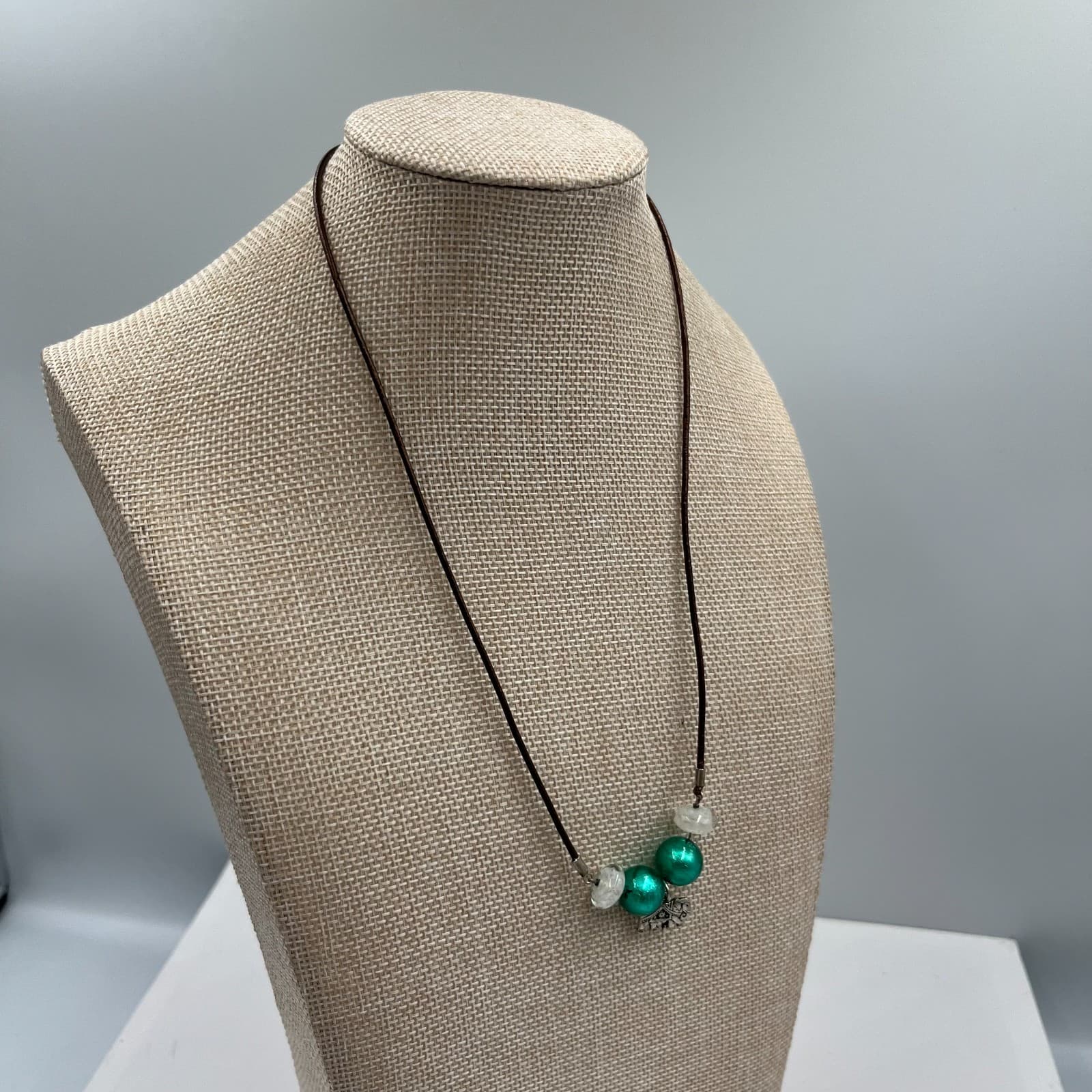 Vintage Boho Elephant Pendant Necklace Silver Tone Carved Animal Leather Cord - Thumbnail 5