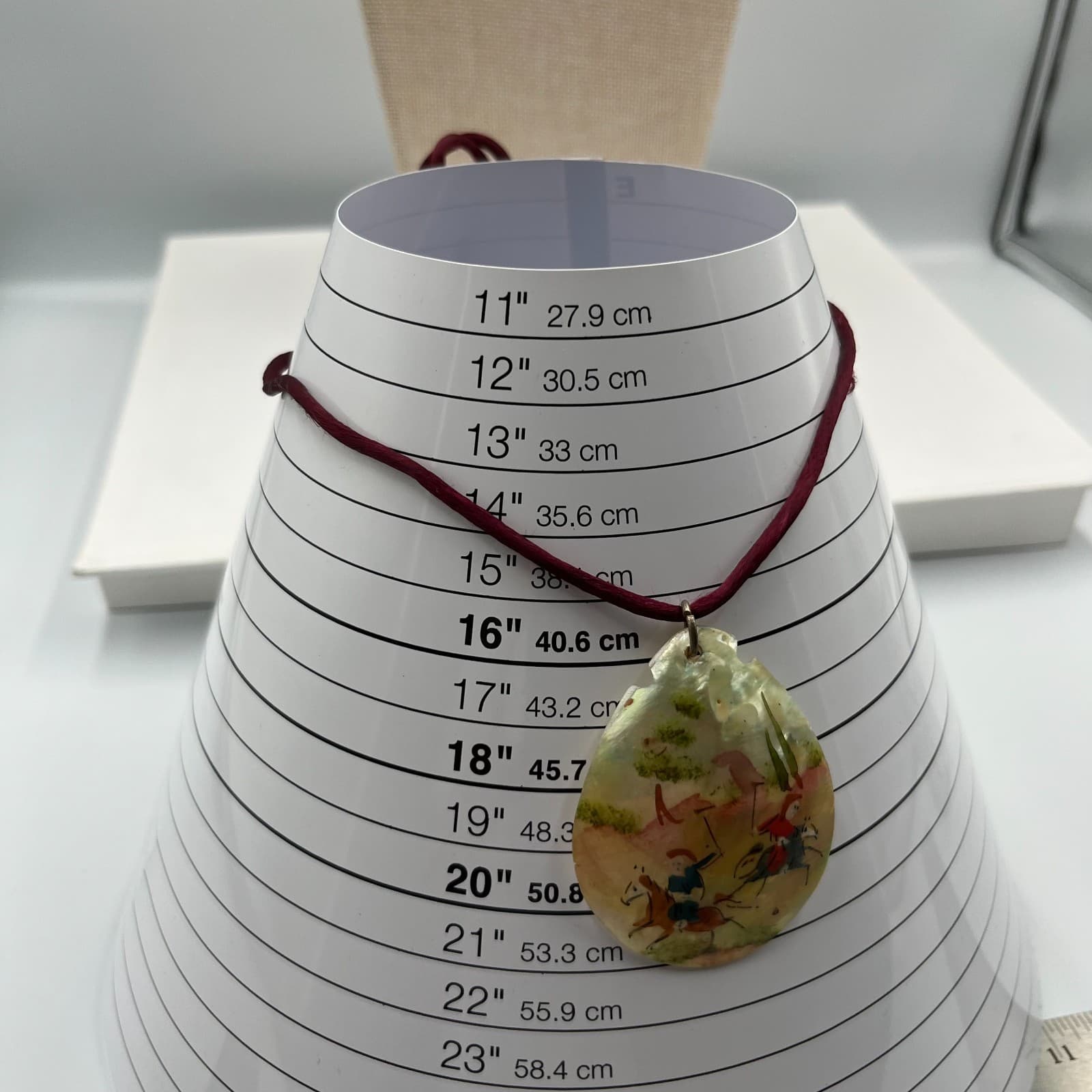 VTG Hand-Painted Mother-Of-Pearl Polo Match Persian Storyteller Pendant Necklace - Thumbnail 8