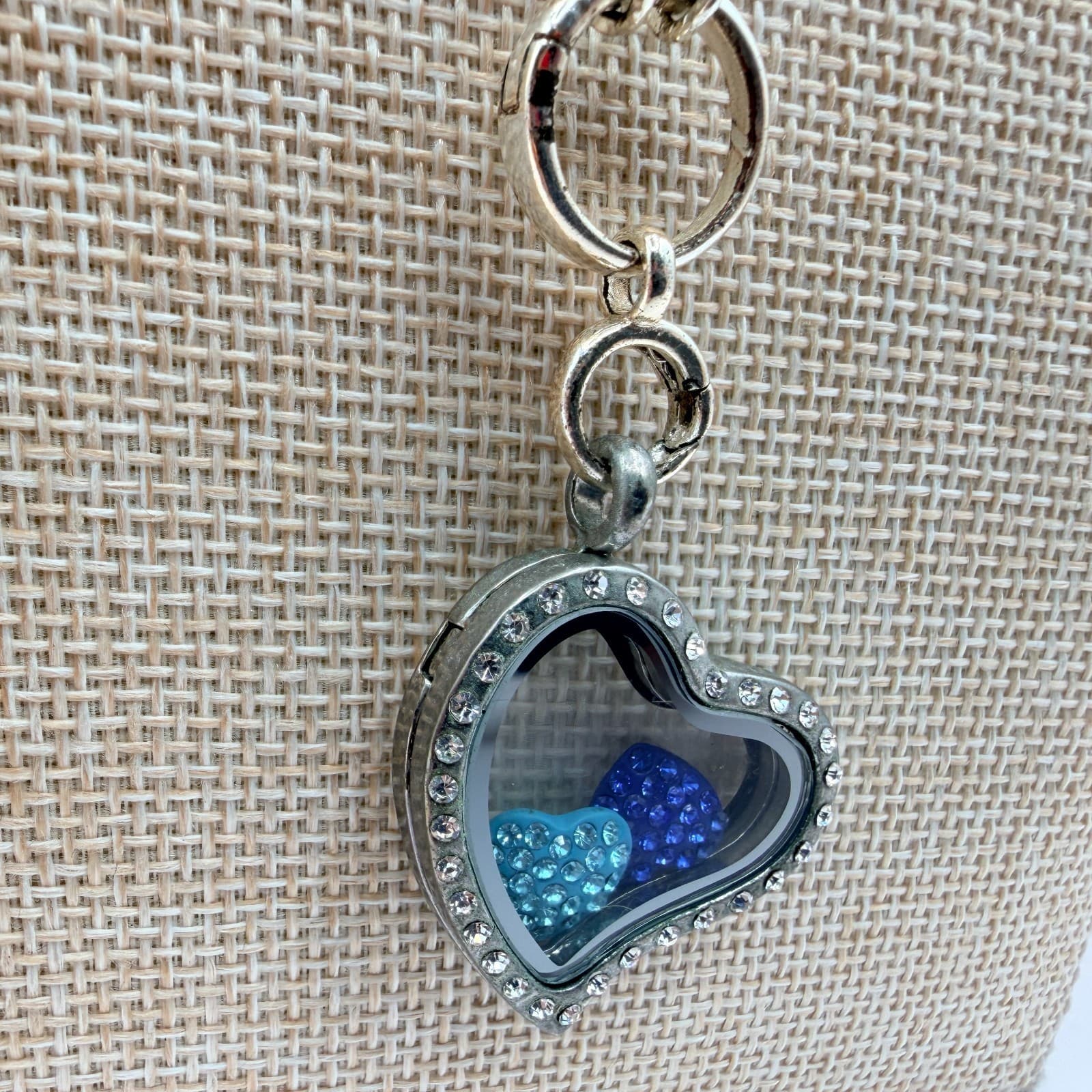 Vintage 90s Floating Heart Locket Necklace Silver Tone Blue Glass Charm Jewelry - Thumbnail 4