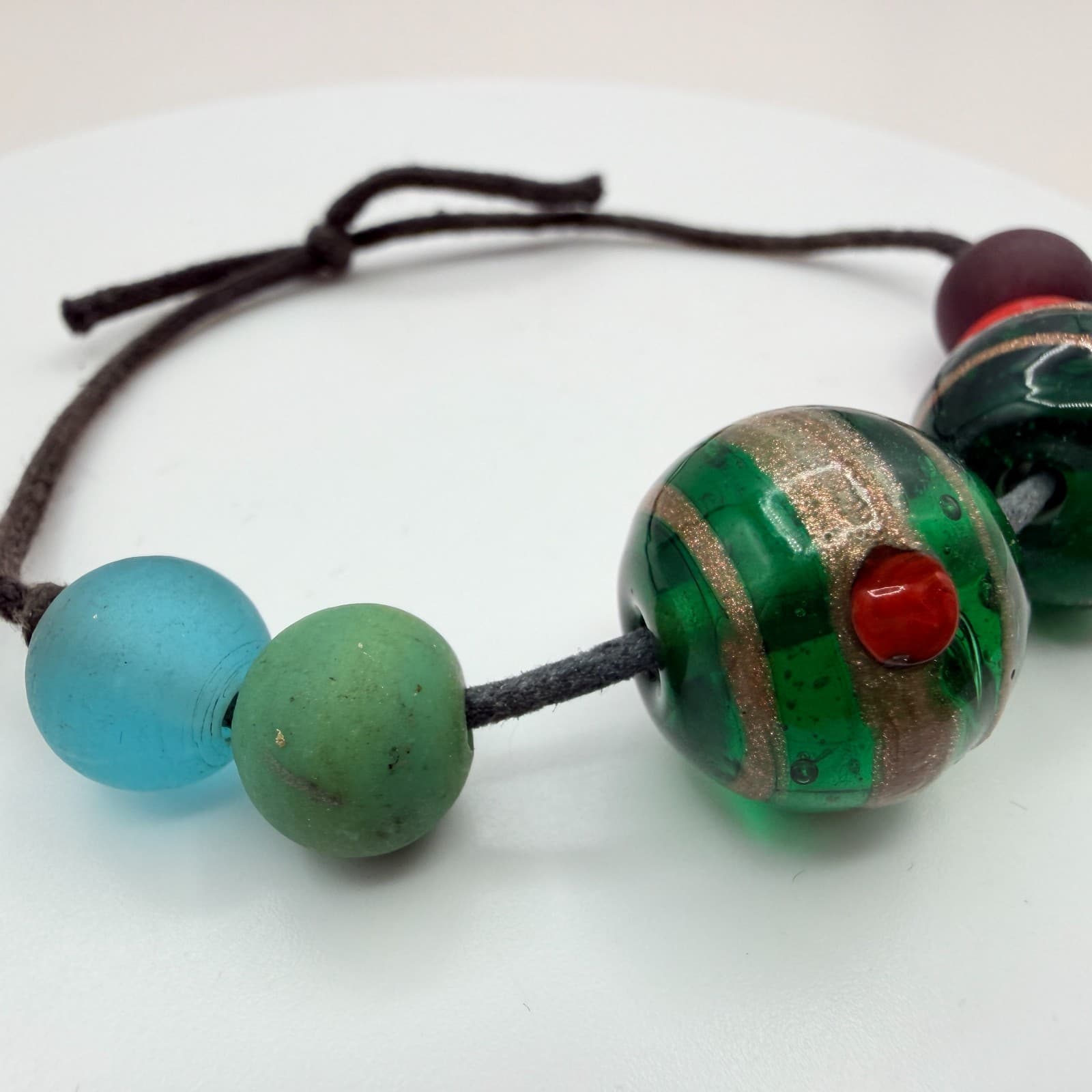 Vintage 80s Lampwork Glass Bead Cord Bracelet Multicolor Striped Classic Jewelry - Thumbnail 5