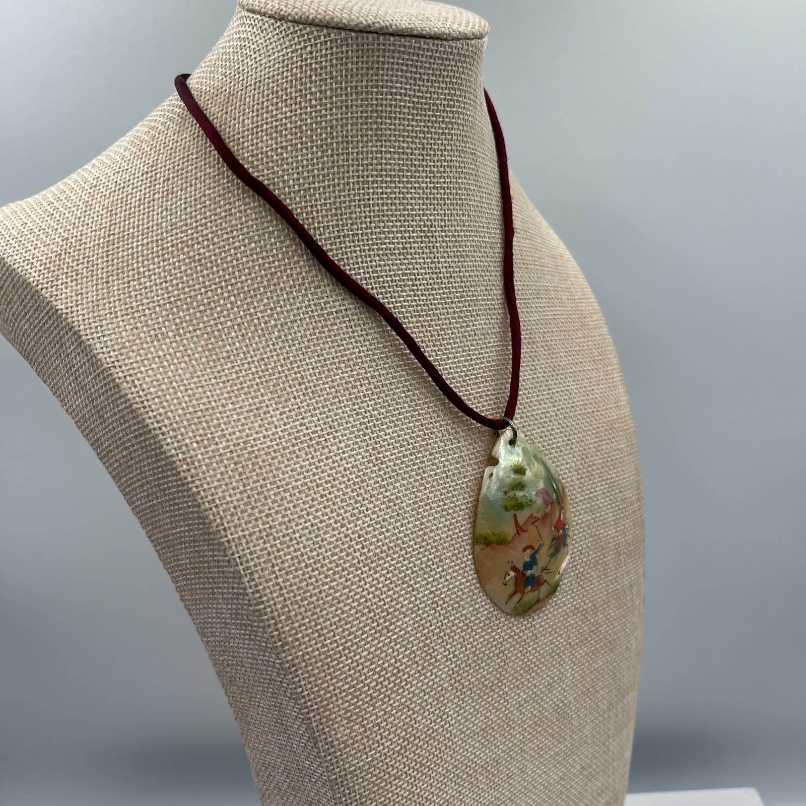 VTG Hand-Painted Mother-Of-Pearl Polo Match Persian Storyteller Pendant Necklace - Thumbnail 6