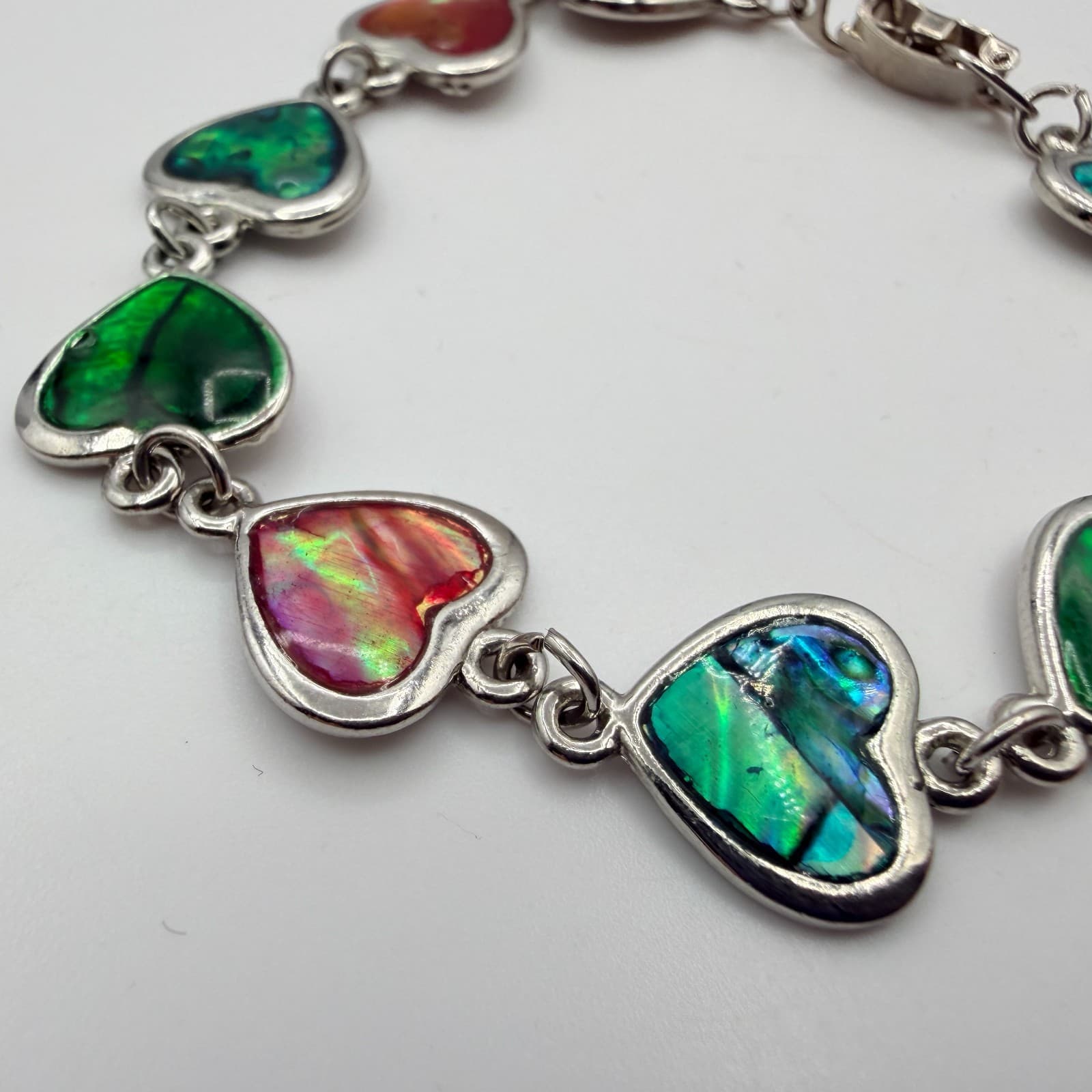Vintage 90s Silver Tone Multi Color Faux Paua Shell Heart Link Bracelet Jewelry - Thumbnail 5