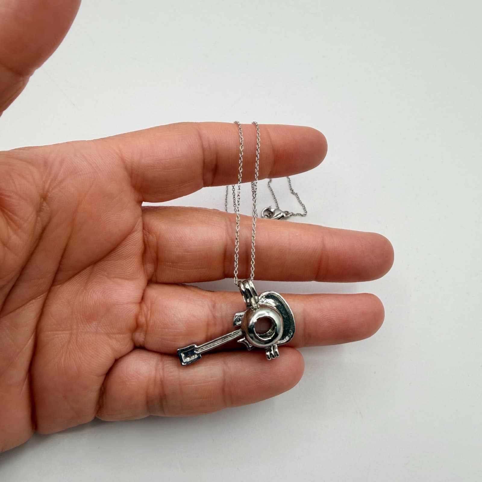 Vintage Y2K Silver Tone Guitar Locket Pendant Necklace Women's Classic Jewelry - Thumbnail 9