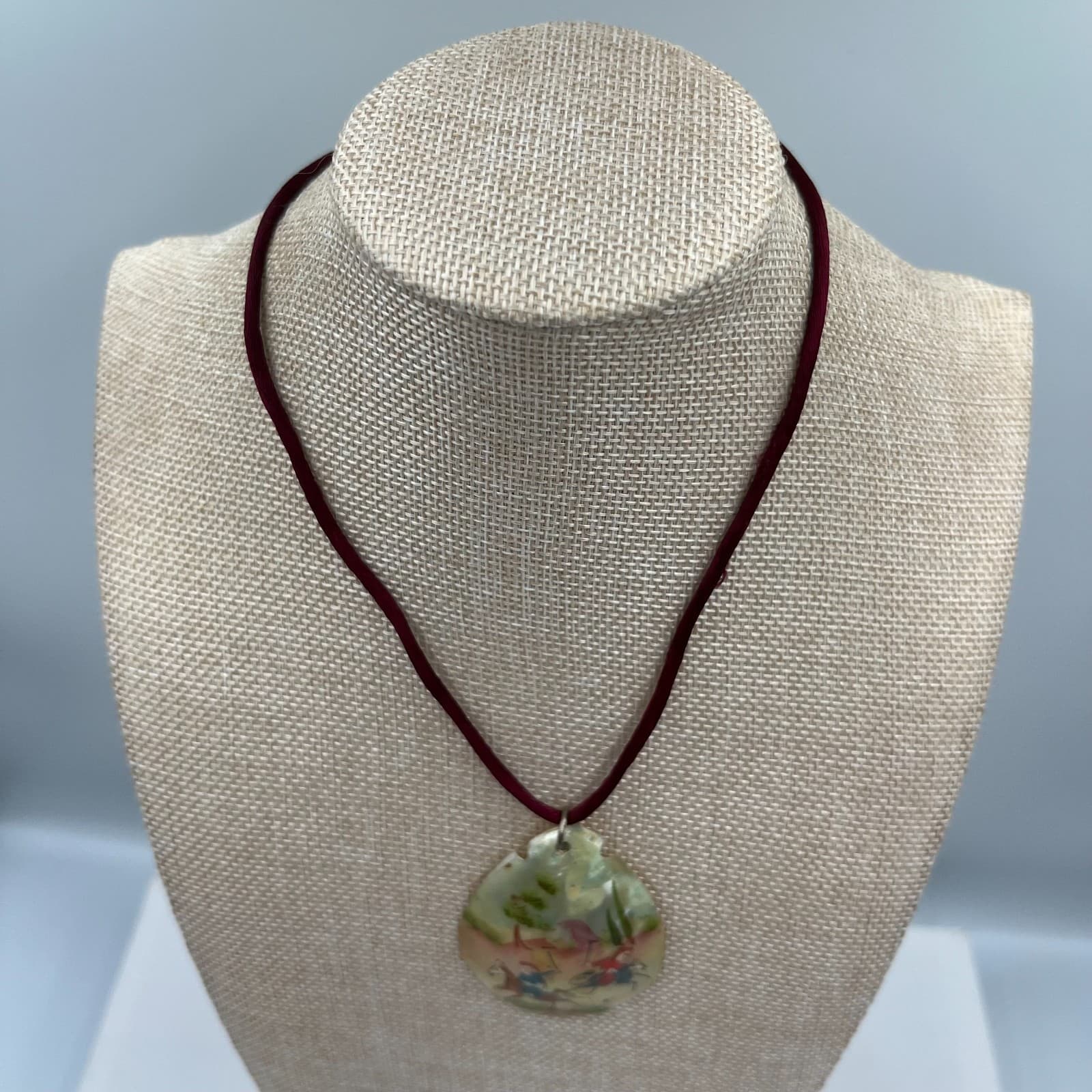 VTG Hand-Painted Mother-Of-Pearl Polo Match Persian Storyteller Pendant Necklace - Thumbnail 5