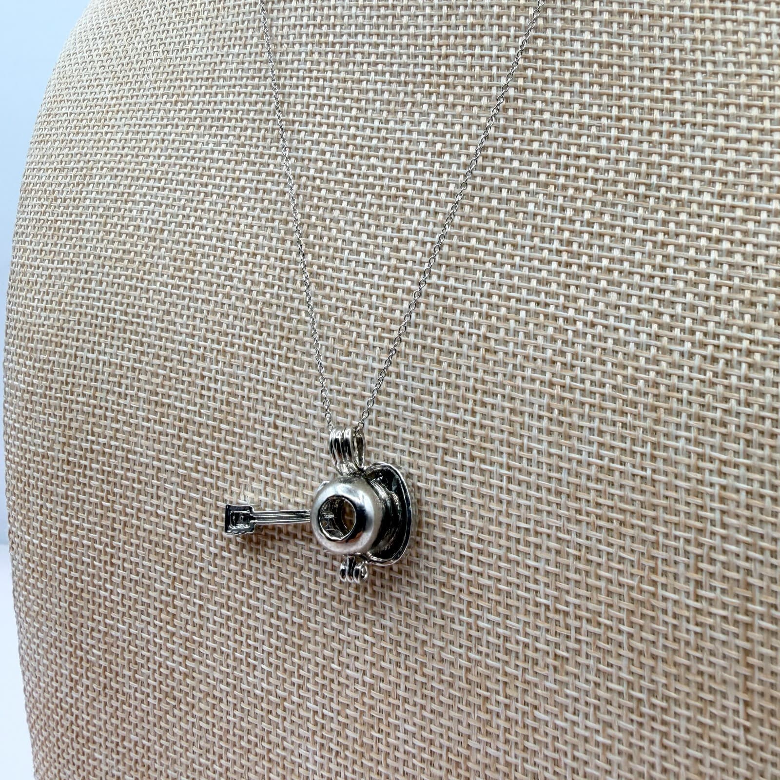 Vintage Y2K Silver Tone Guitar Locket Pendant Necklace Women's Classic Jewelry - Thumbnail 7