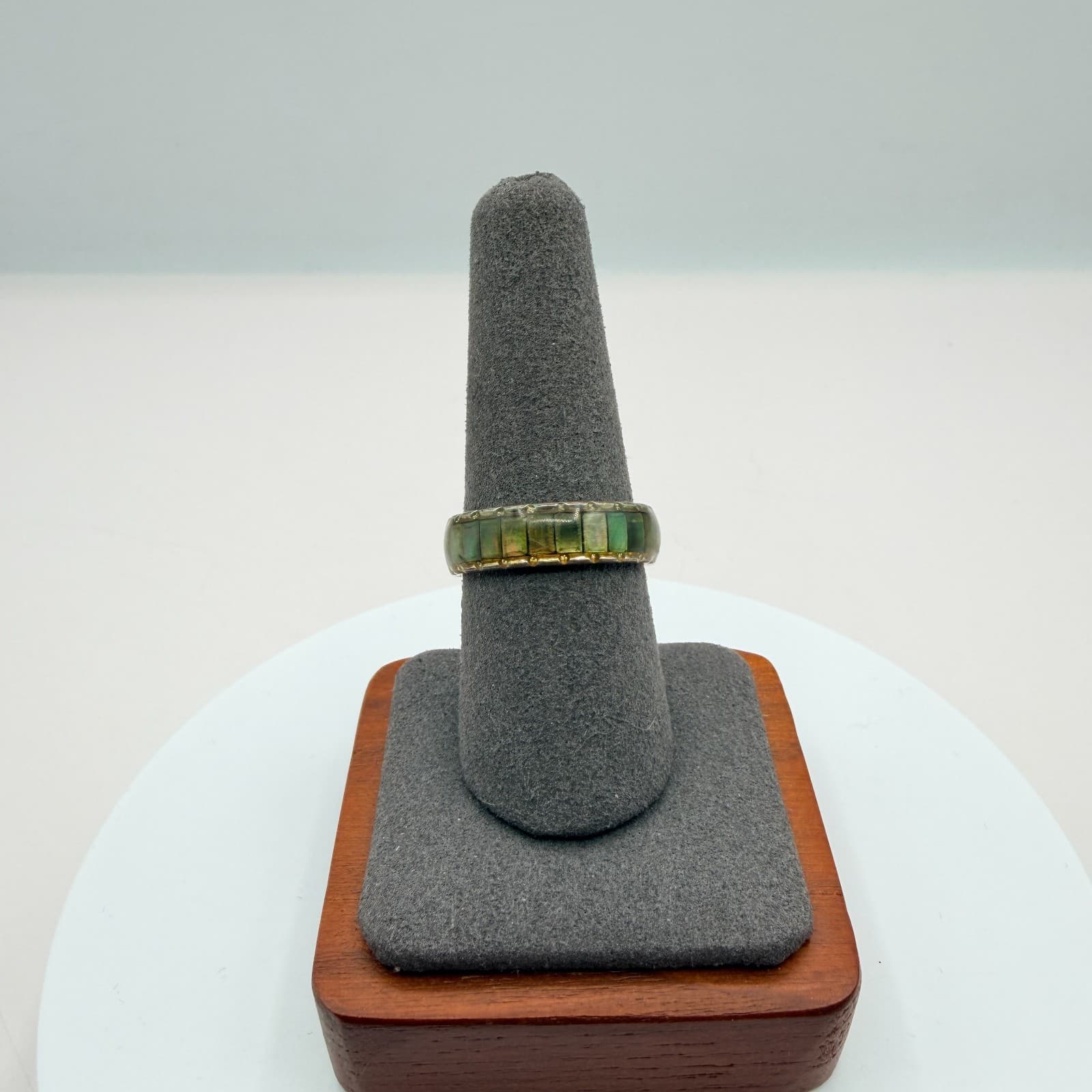 Vintage Y2K Gold Tone Green Turquoise Mosaic Inlay Ring Band Women Retro Jewelry - Image 1