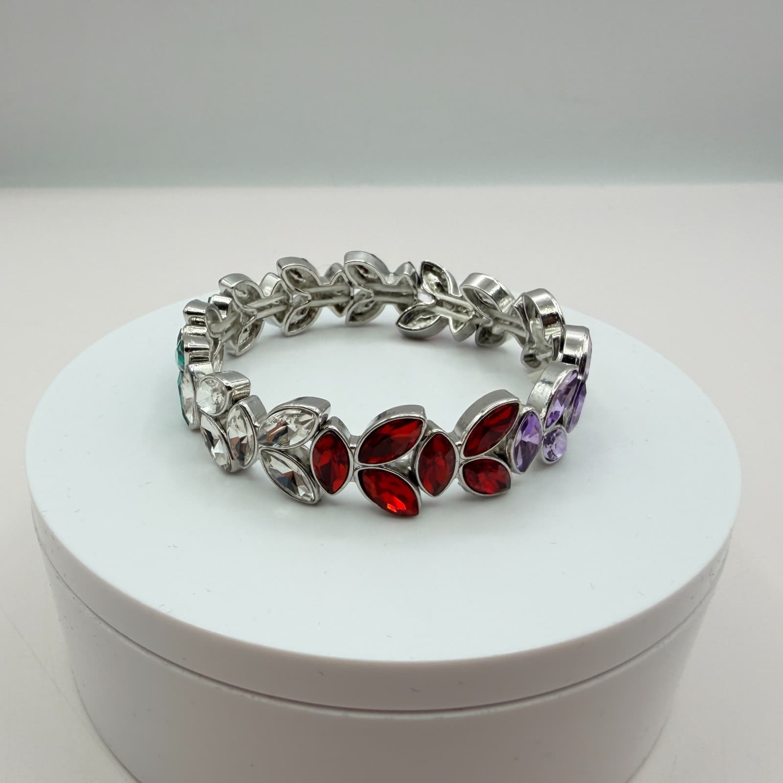 VTG 90s Silver Tone Rhinestones Stretch Bracelet Women's Classic Fashion Jewelry - Thumbnail 2