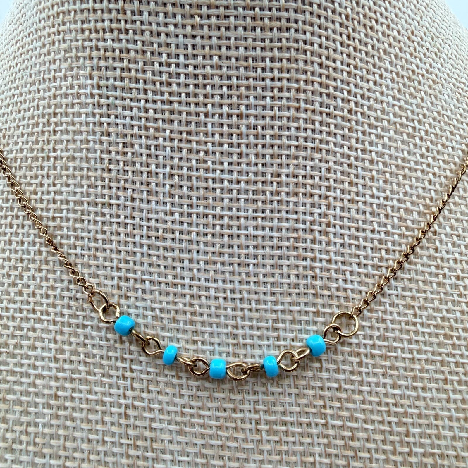 Vintage 90s Gold Tone Necklace Turquoise Blue Glass Bead Minimalist Boho Jewelry - Thumbnail 5